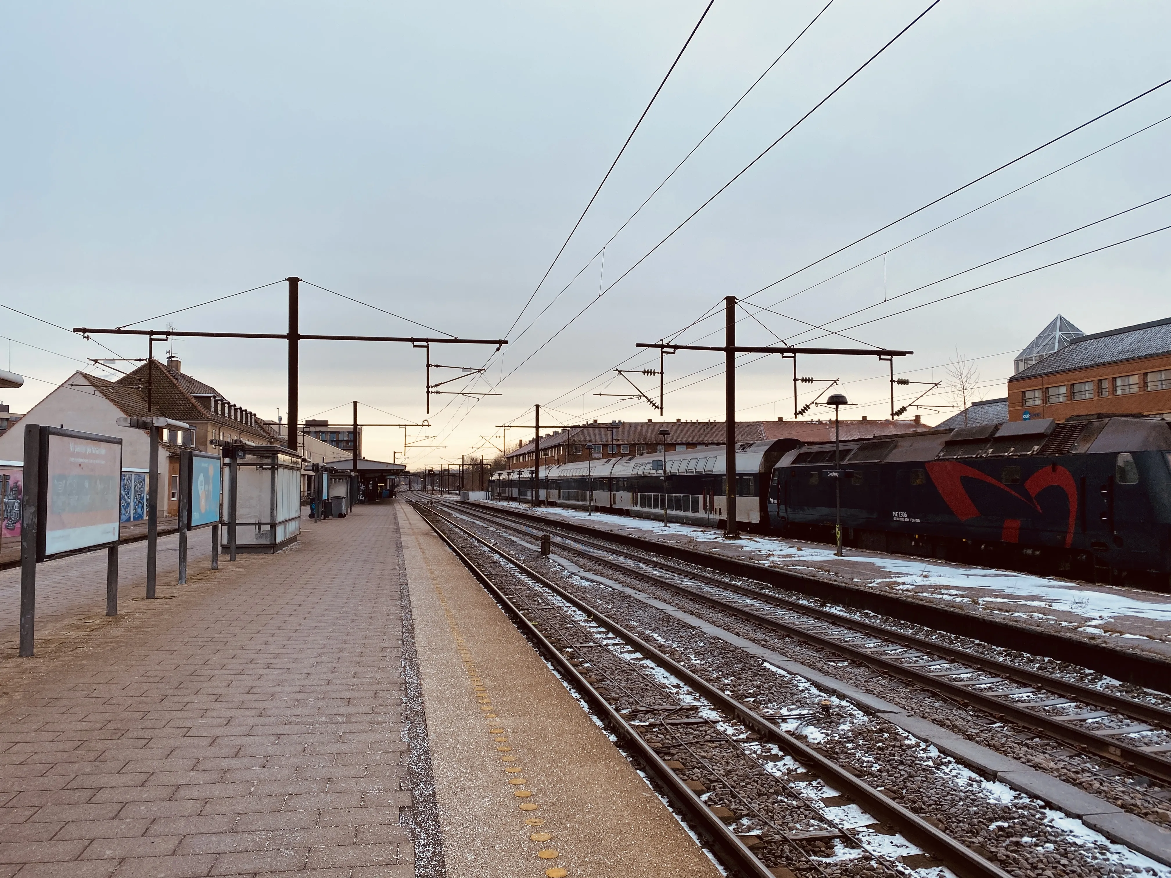 Billede af DSB ME 1506 fotograferet ud for Glostrup Station.