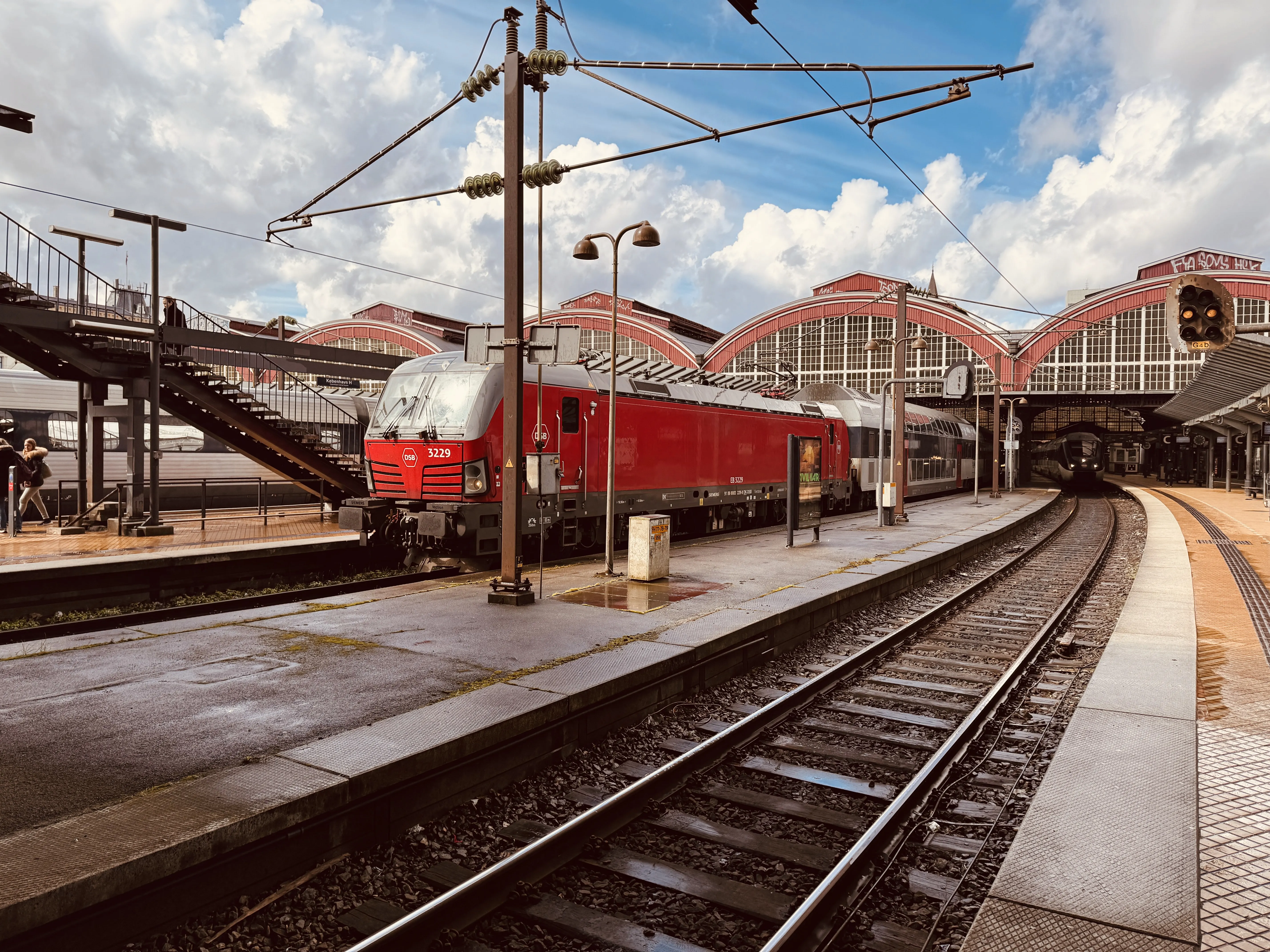 Billede af DSB EB 3229 fotograferet ud for København Hovedbanegård.