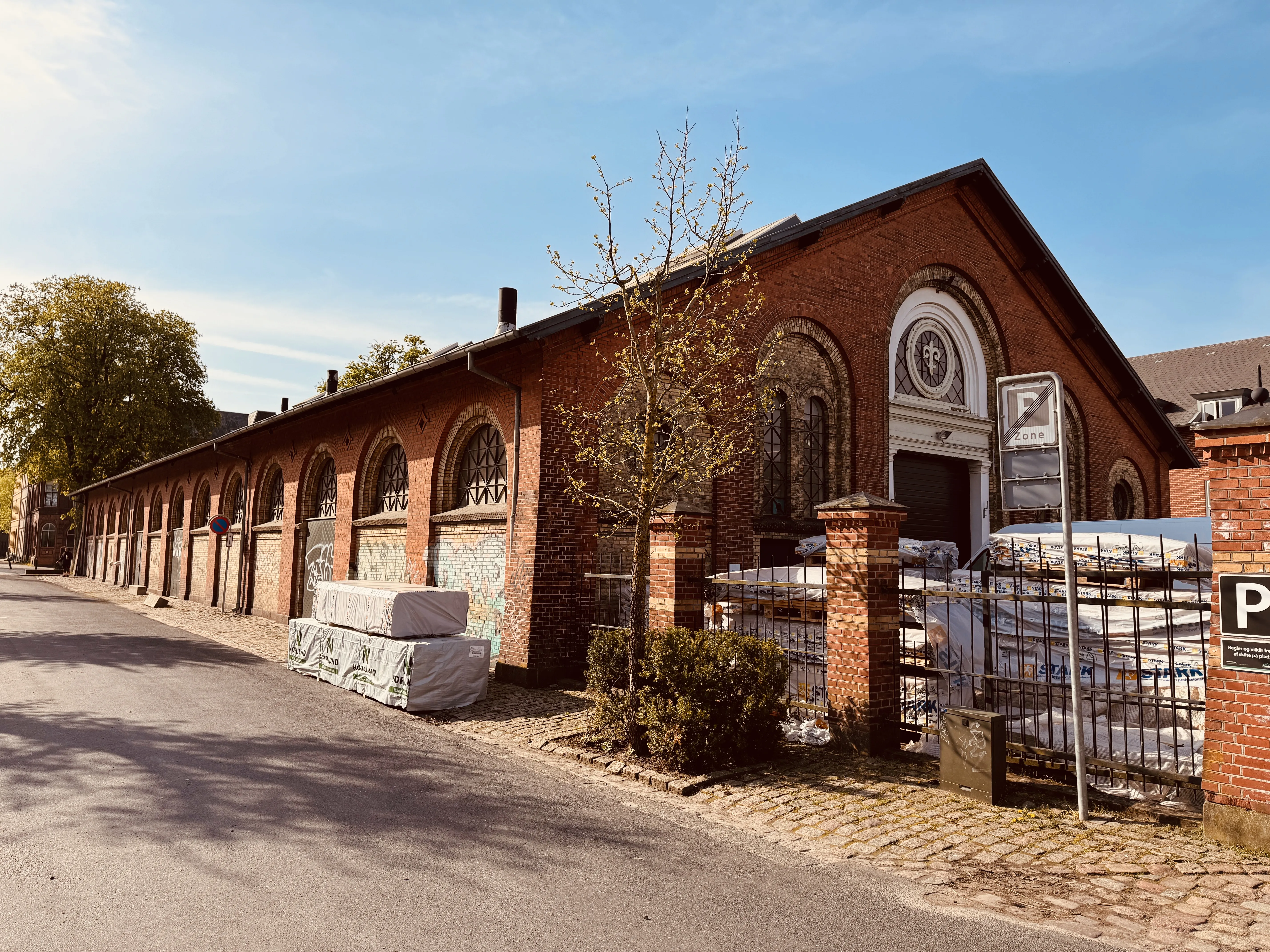 Billede af den nedlagte Triangel fabrik i Odense.