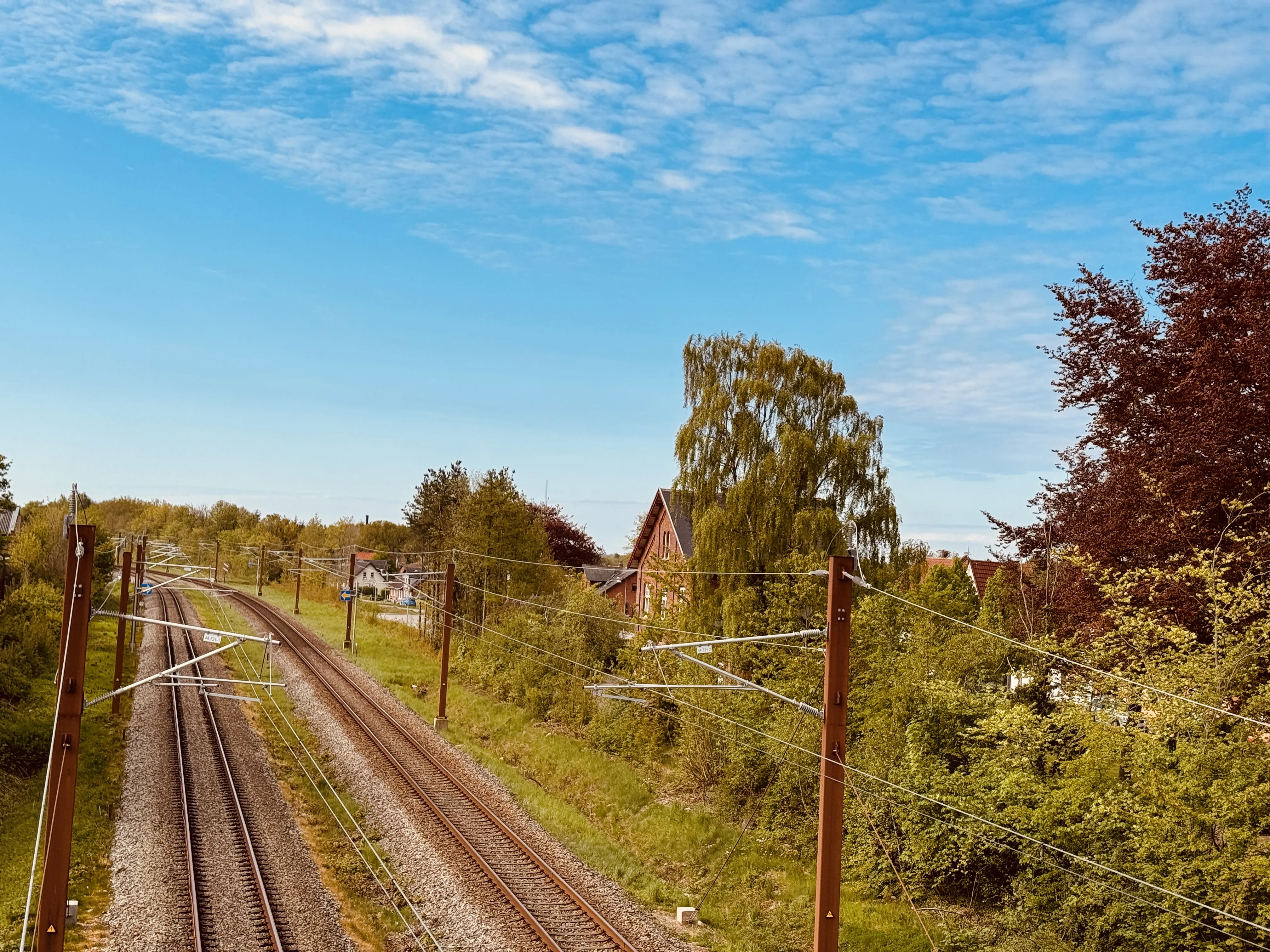 Billede af Løsning Trinbræt - selv om trinbrættet er nedlagt og fjernet, så findes den oprindelige stationsbygning endnu.
