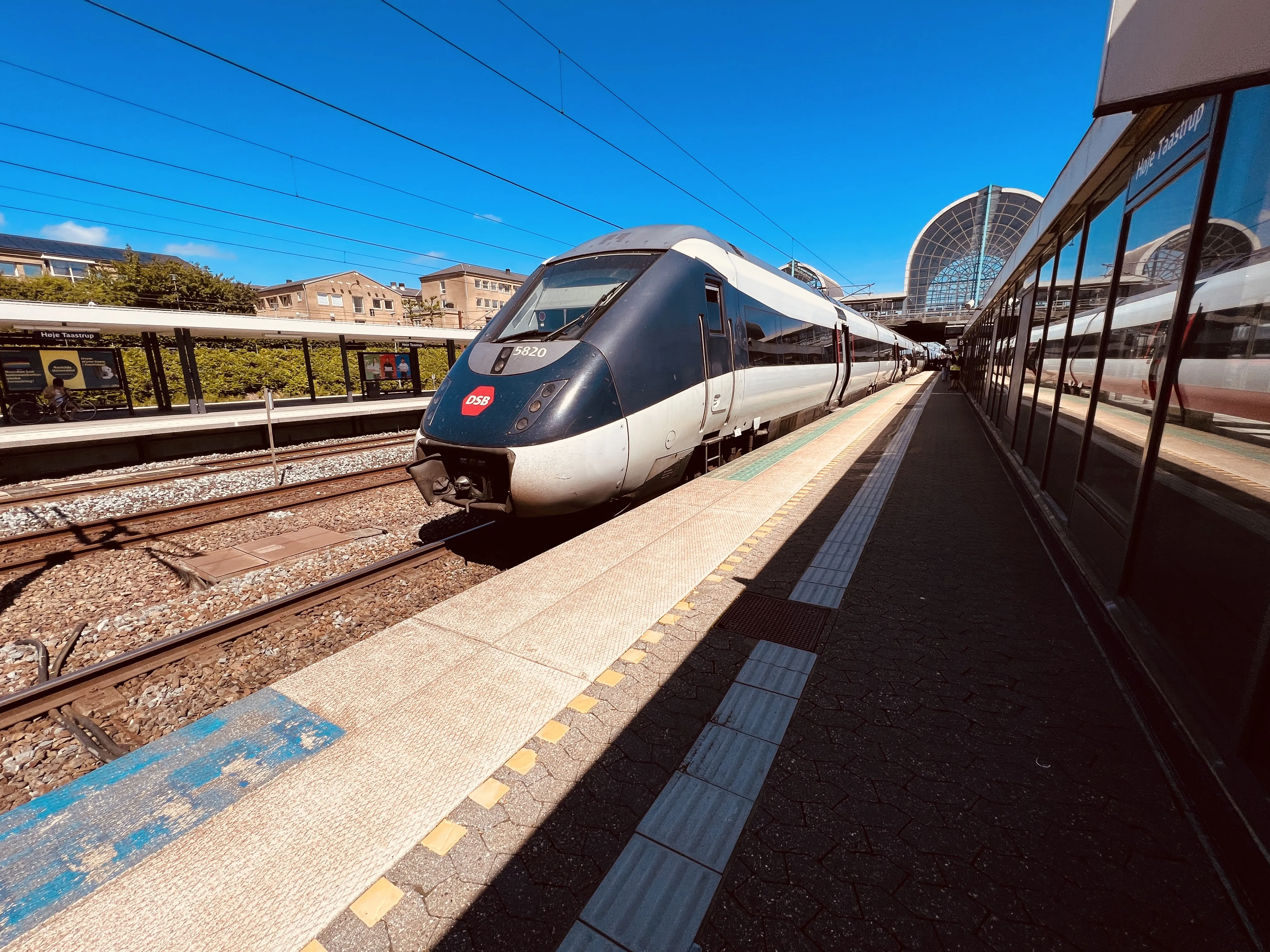 Billede af DSB MG 5620 fotograferet ud for Høje Taastrup Station.