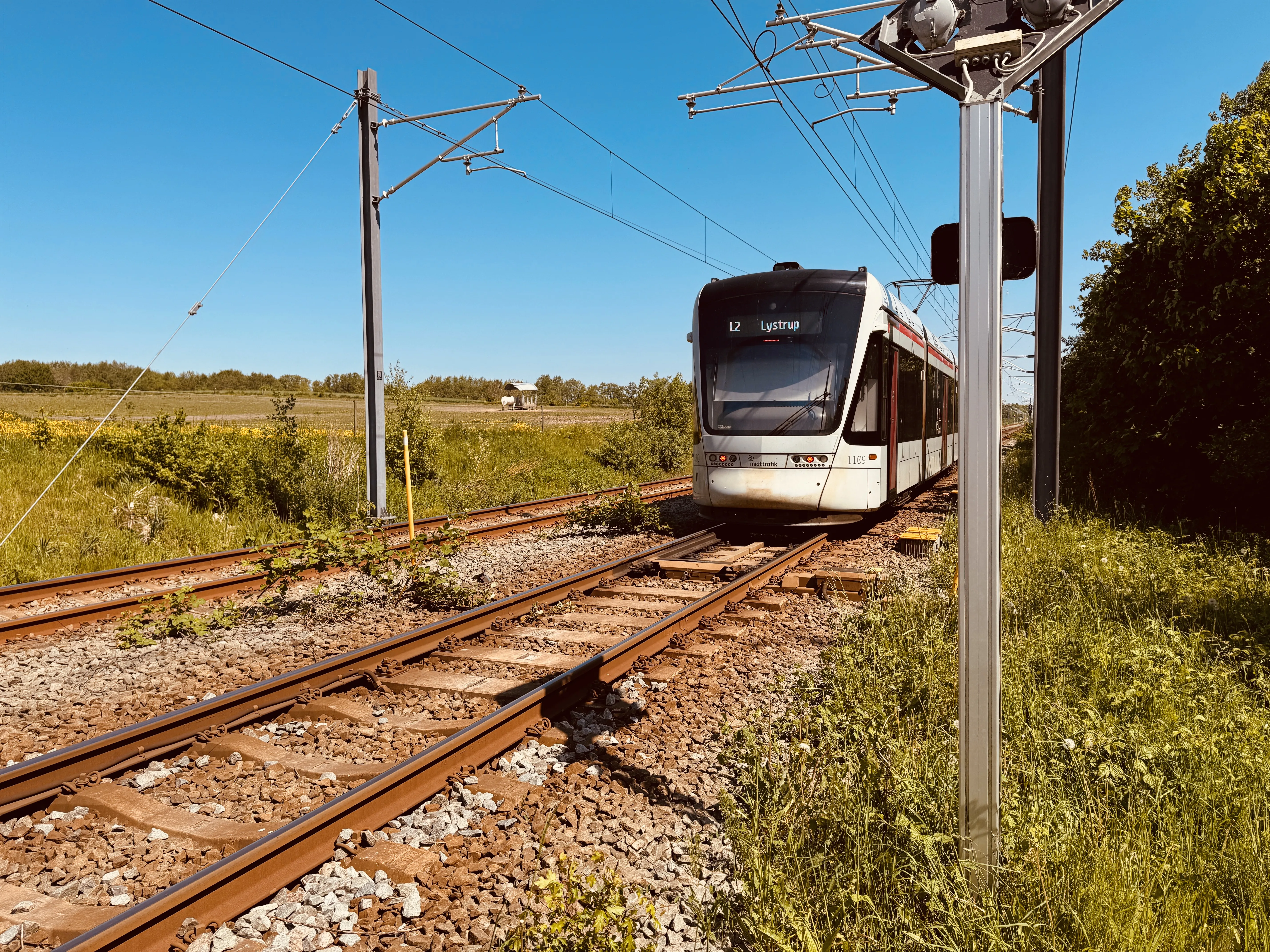 Billede af Aarhus Letbane togsæt 1109 fotograferet ud for det nedlagte Elev Trinbræt.