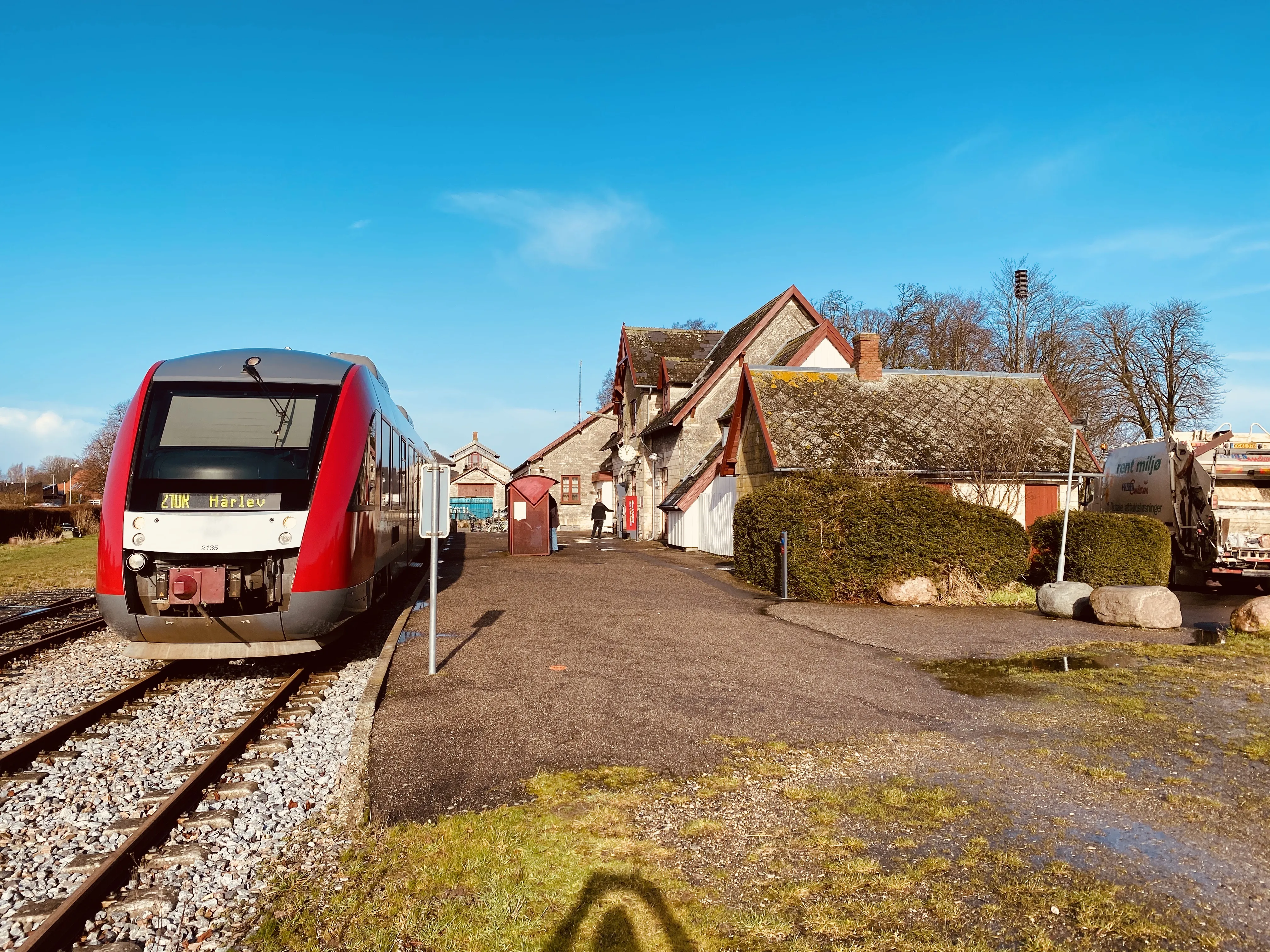 Billede af LT 2035-2135, tidligere RTOG 2035-2135 fotograferet ud for Rødvig Station.