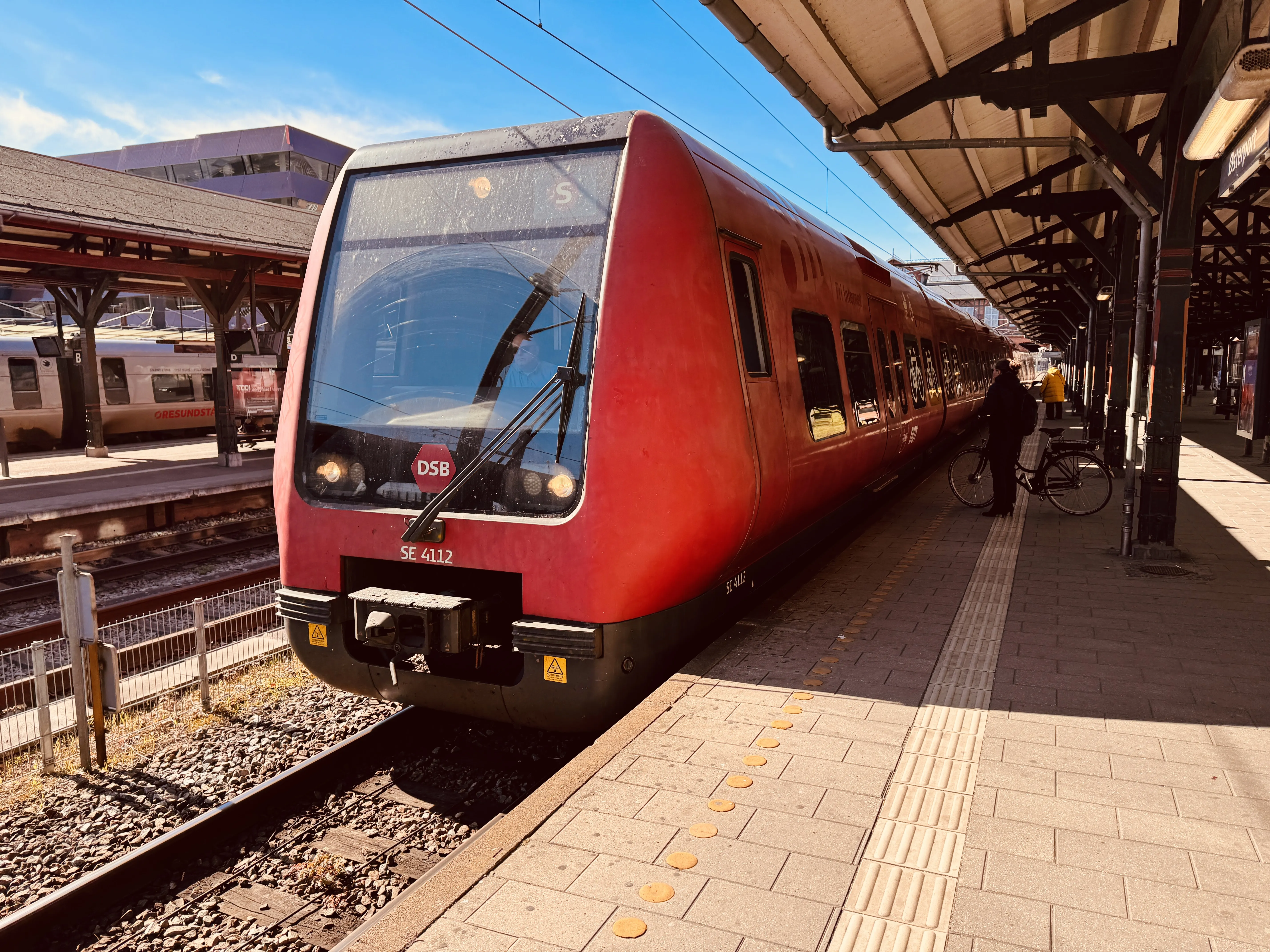 Billede af DSB SE 4112 fotograferet ud for Østerport Station.