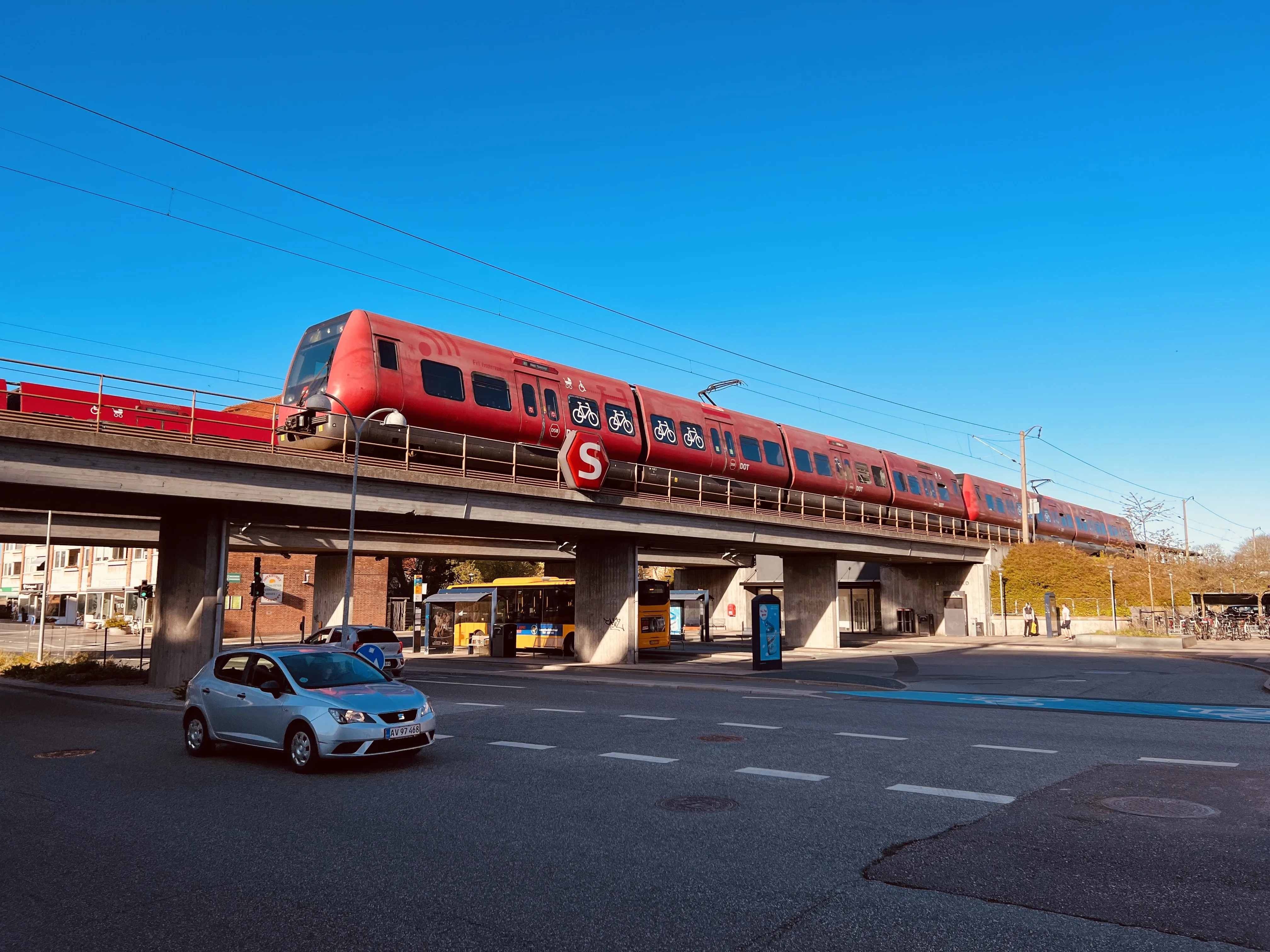 Billede af DSB SE 4117 fotograferet ud for Bagsværd S-togstrinbræt.