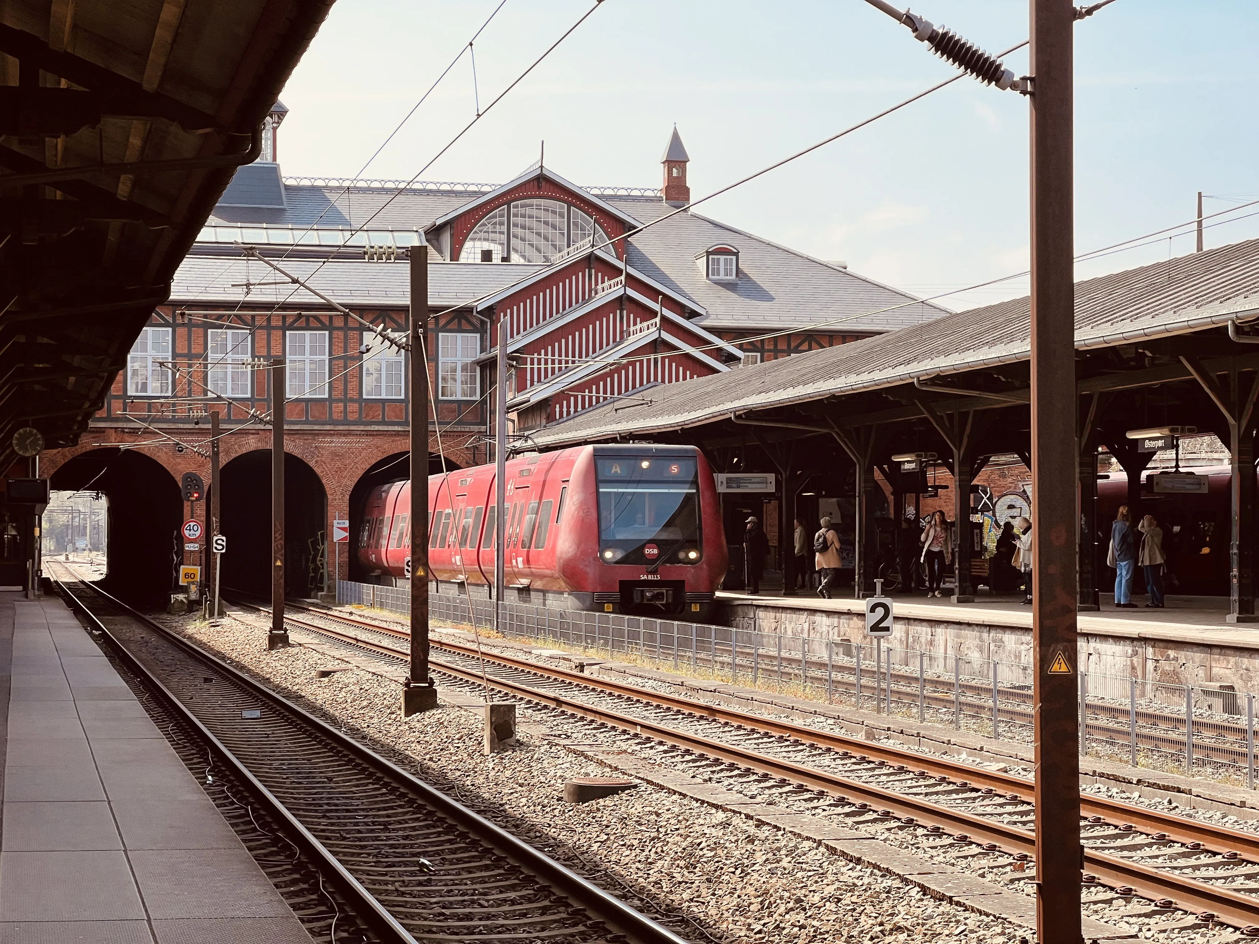 Billede af DSB SA 8113 fotograferet ud for Østerport Station.