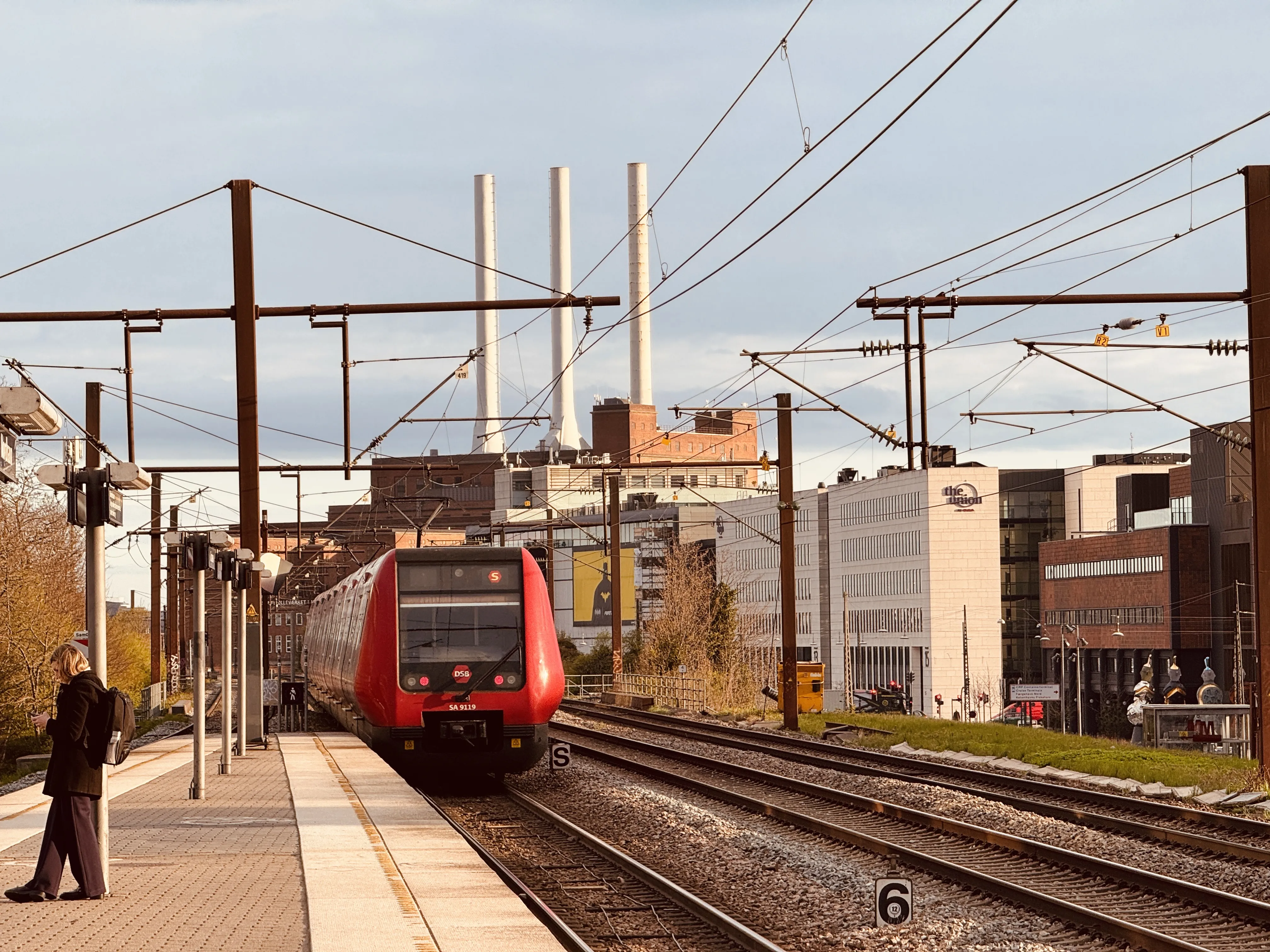 Billede af DSB SA 8119 fotograferet ud for Nordhavn S-togstrinbræt.