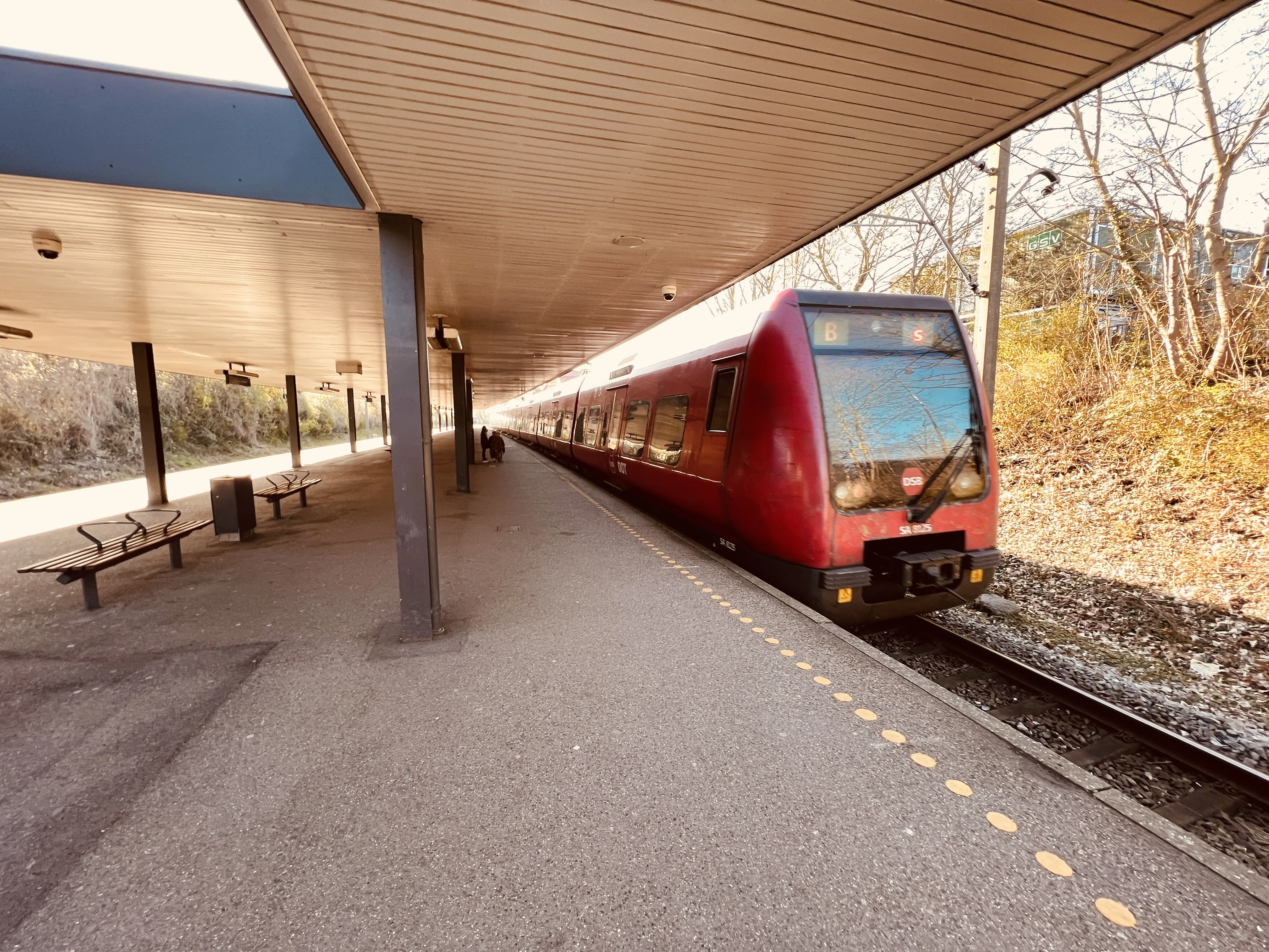 Billede af DSB SA 8125 fotograferet ud for Vangede S-togstrinbræt.