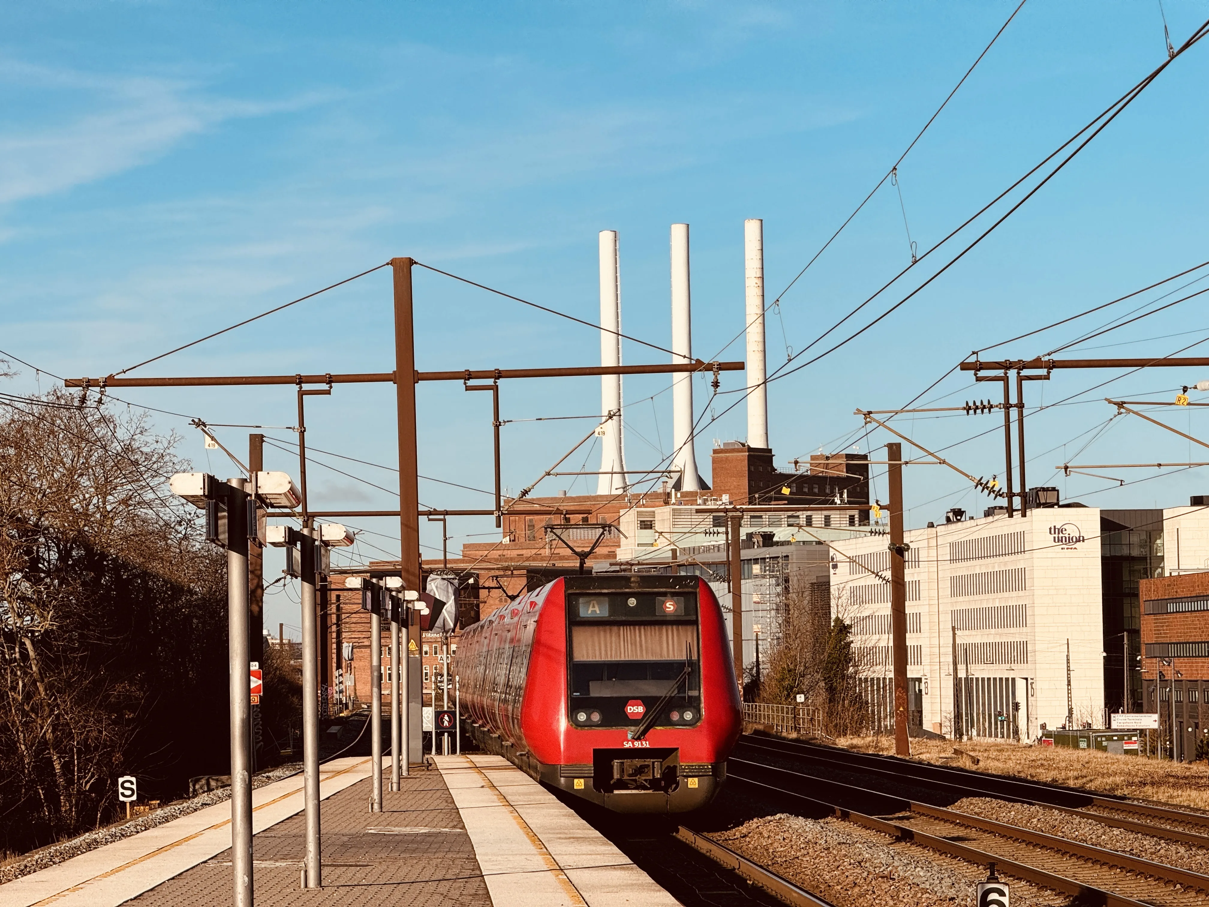 Billede af DSB SA 8131 fotograferet ud for Nordhavn S-togstrinbræt.