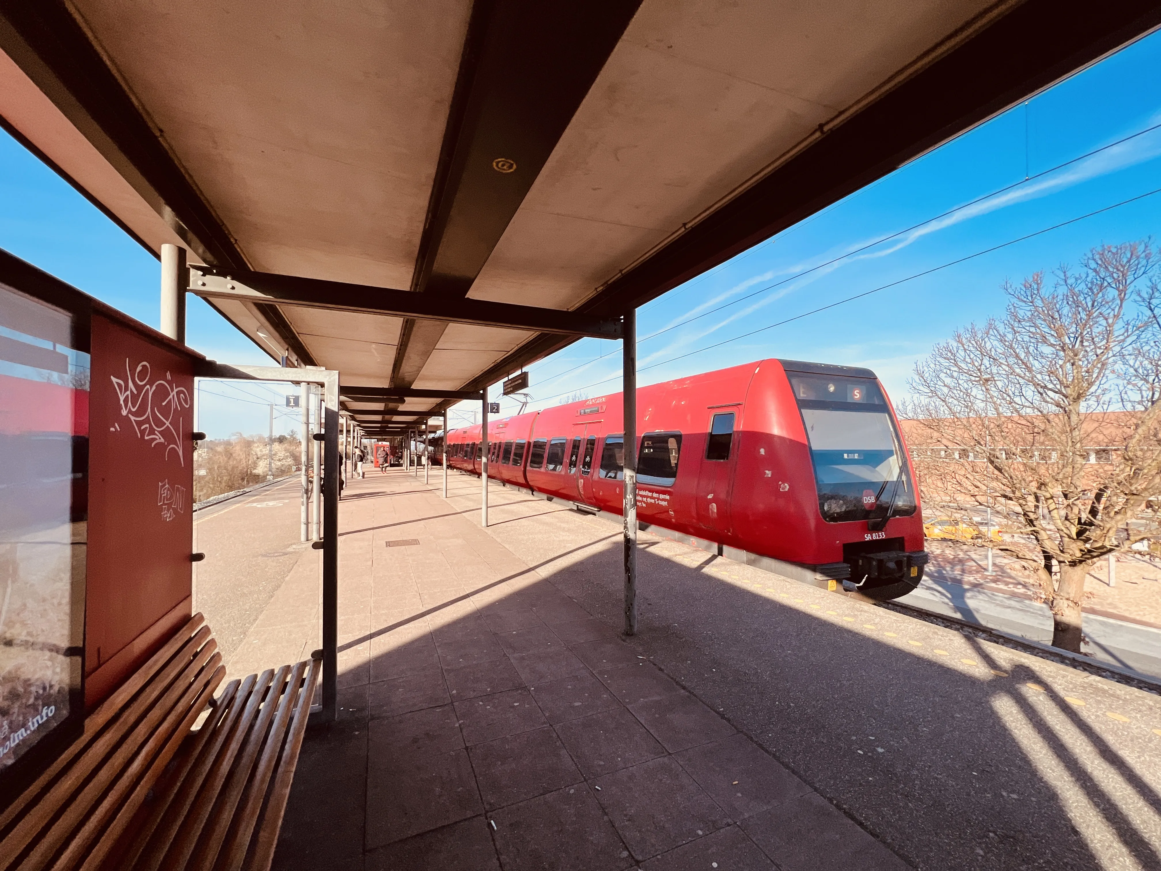 Billede af DSB SA 8133 fotograferet ud for Greve S-togstrinbræt.