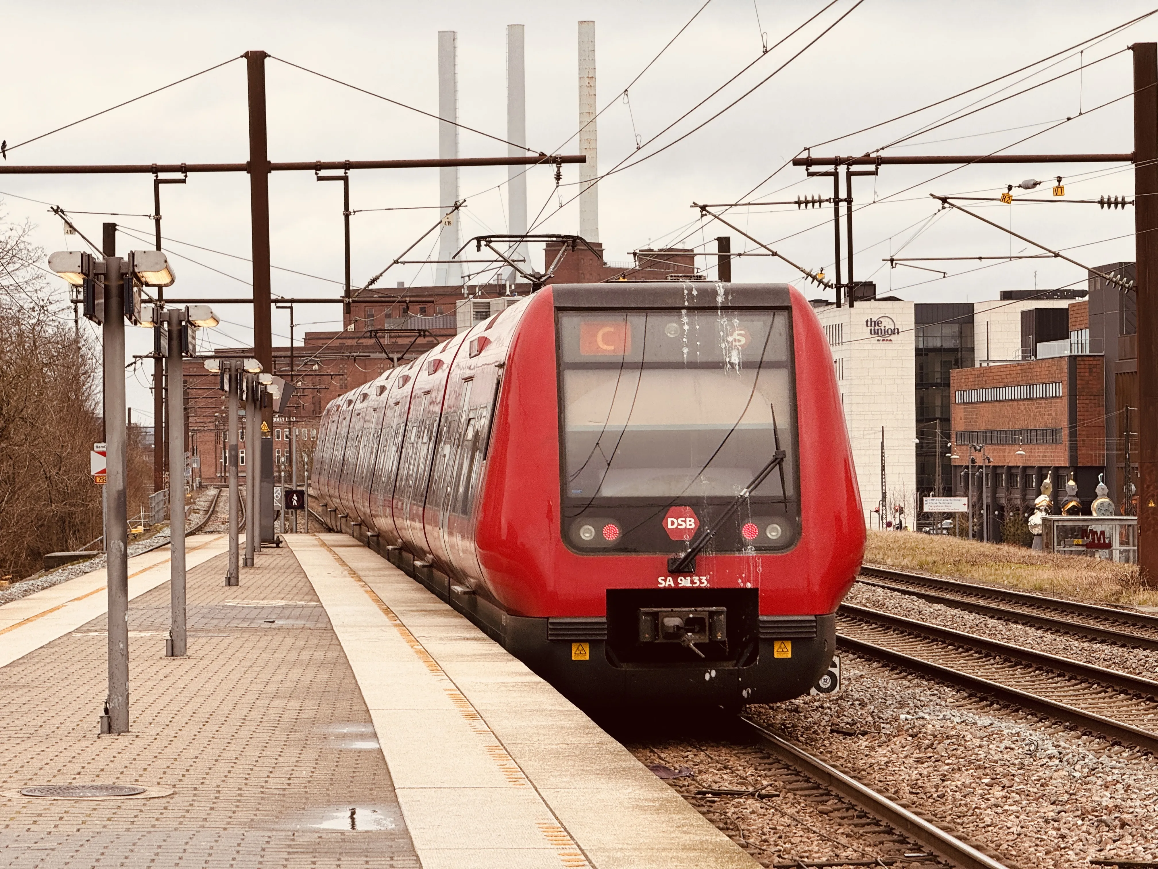 Billede af DSB SA 8133 fotograferet ud for Nordhavn S-togstrinbræt.