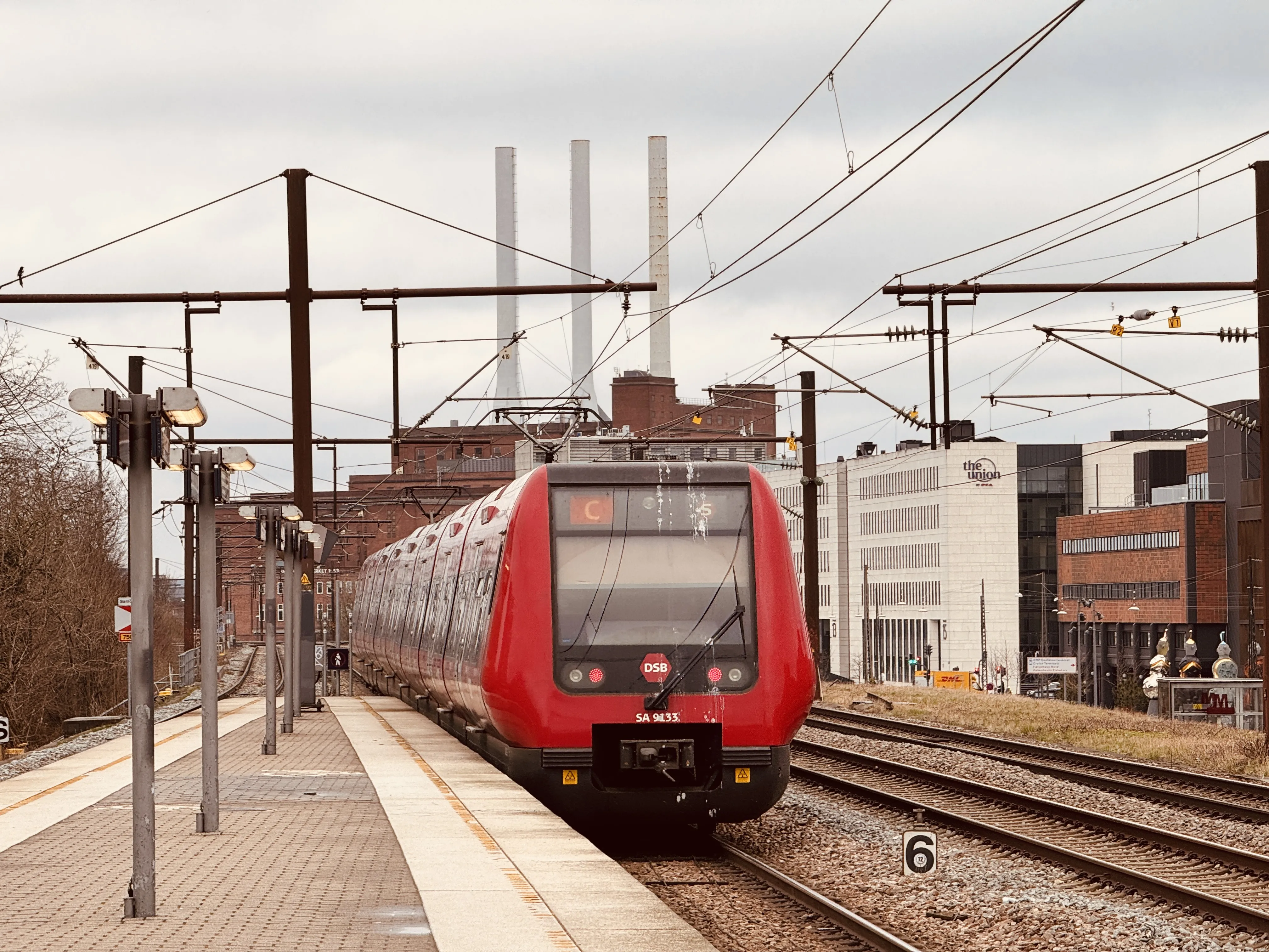 Billede af DSB SA 8133 fotograferet ud for Nordhavn S-togstrinbræt.