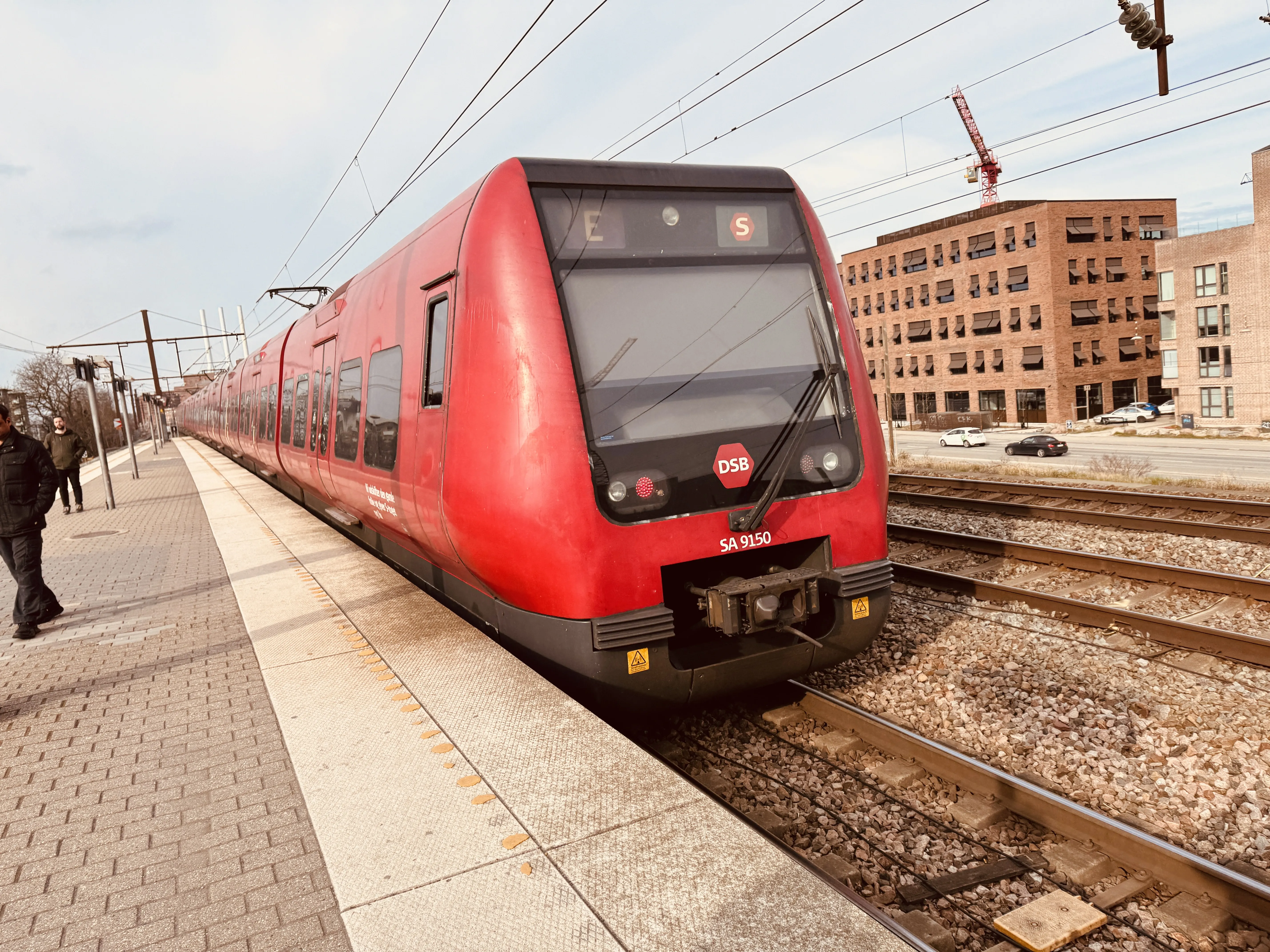 Billede af DSB SA 8150 fotograferet ud for Nordhavn S-togstrinbræt.