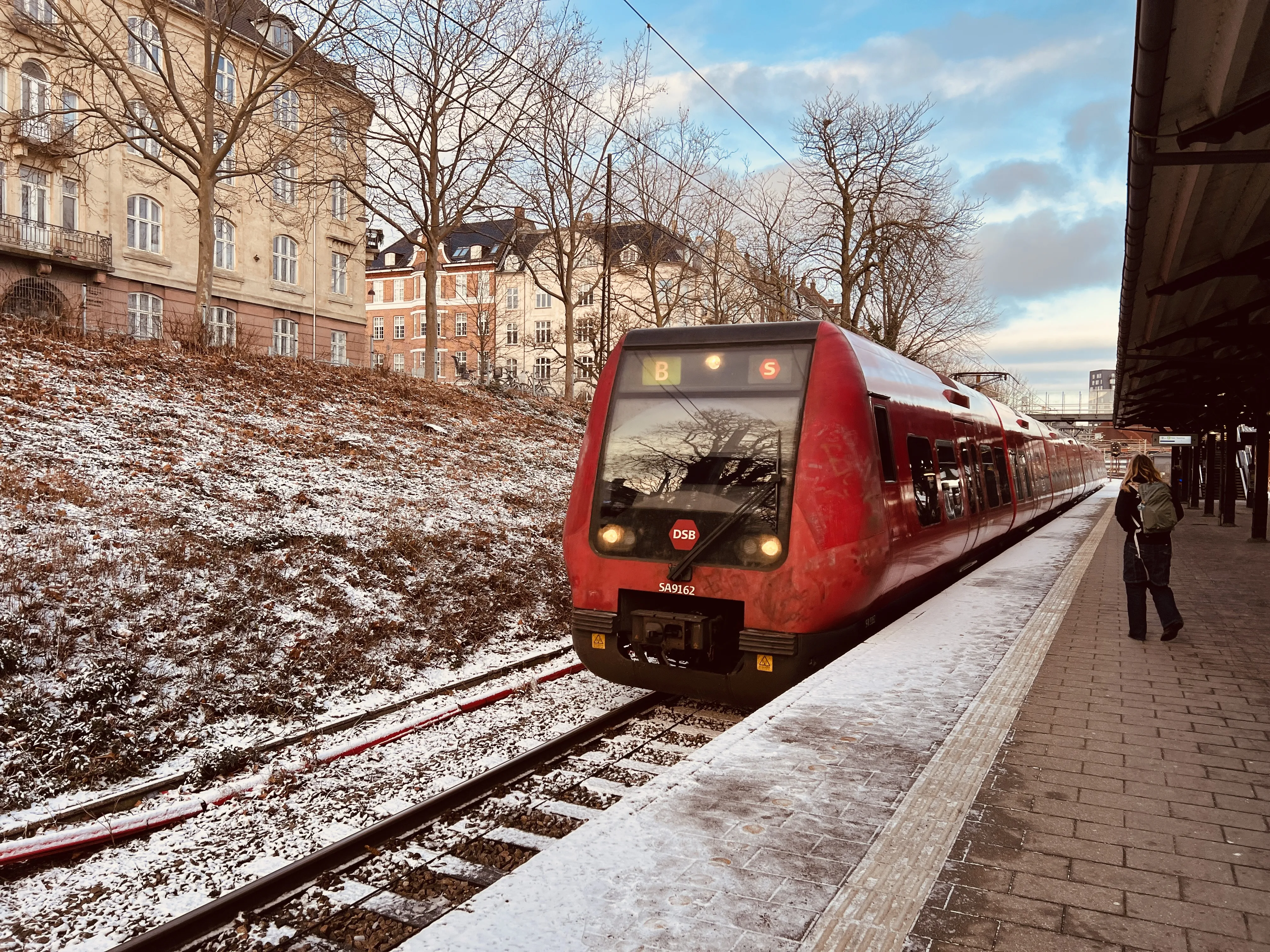 Billede af DSB SA 8162 fotograferet ud for Østerport Station.