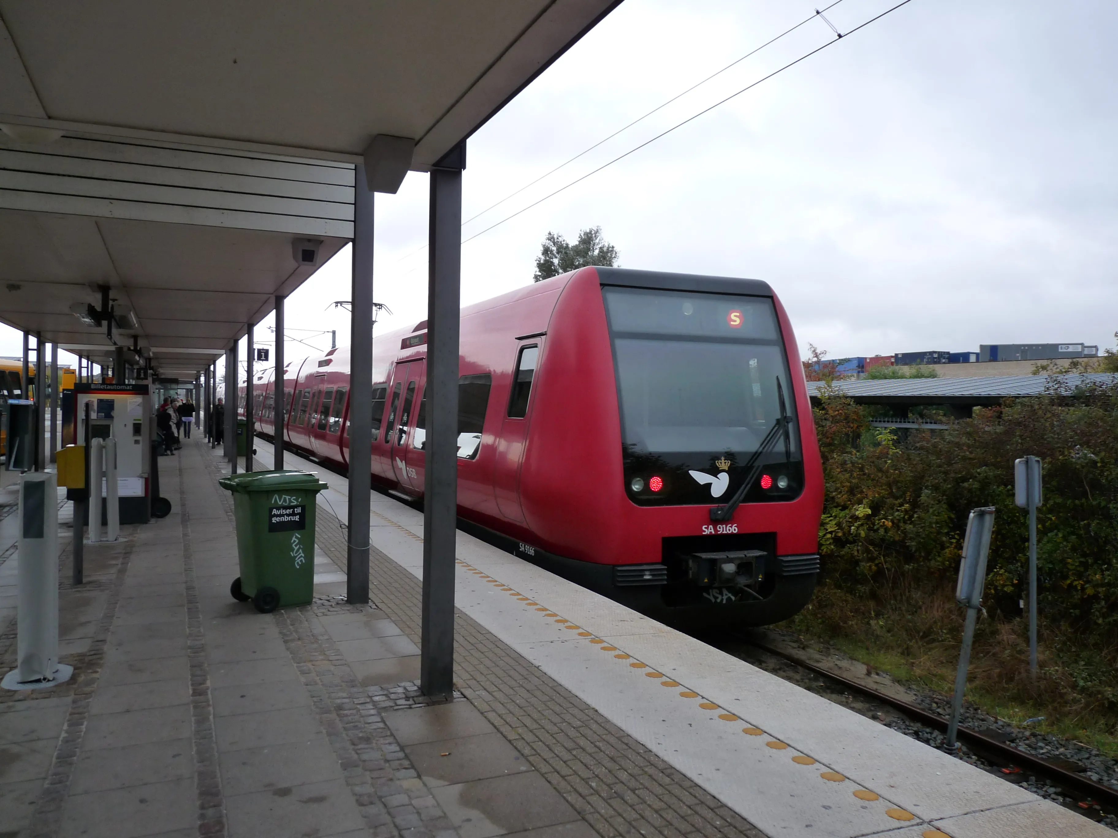 Billede af DSB SA 8166 fotograferet ud for Frederikssund S-togstrinbræt.