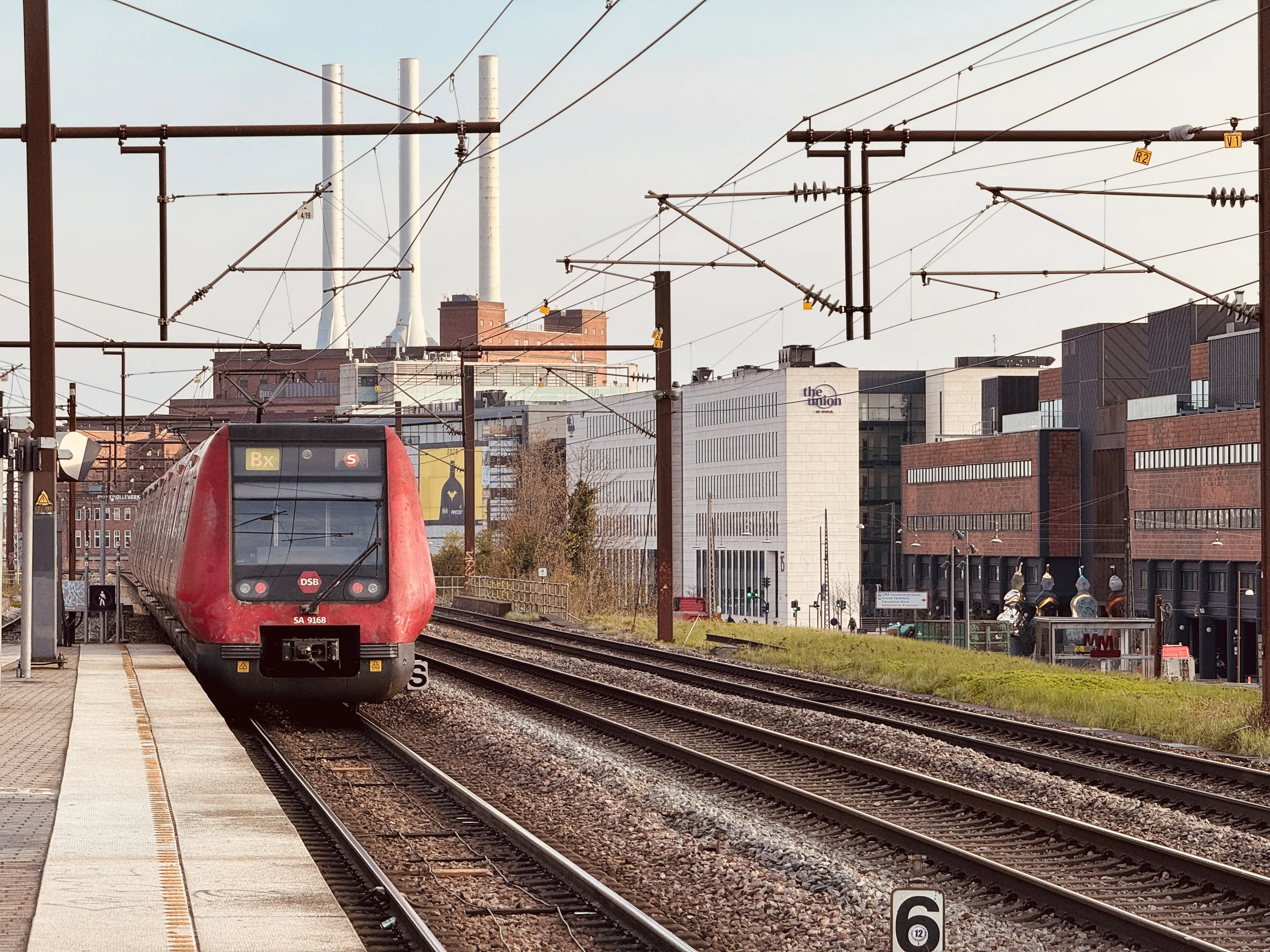 Billede af DSB SA 8168 fotograferet ud for Nordhavn S-togstrinbræt.