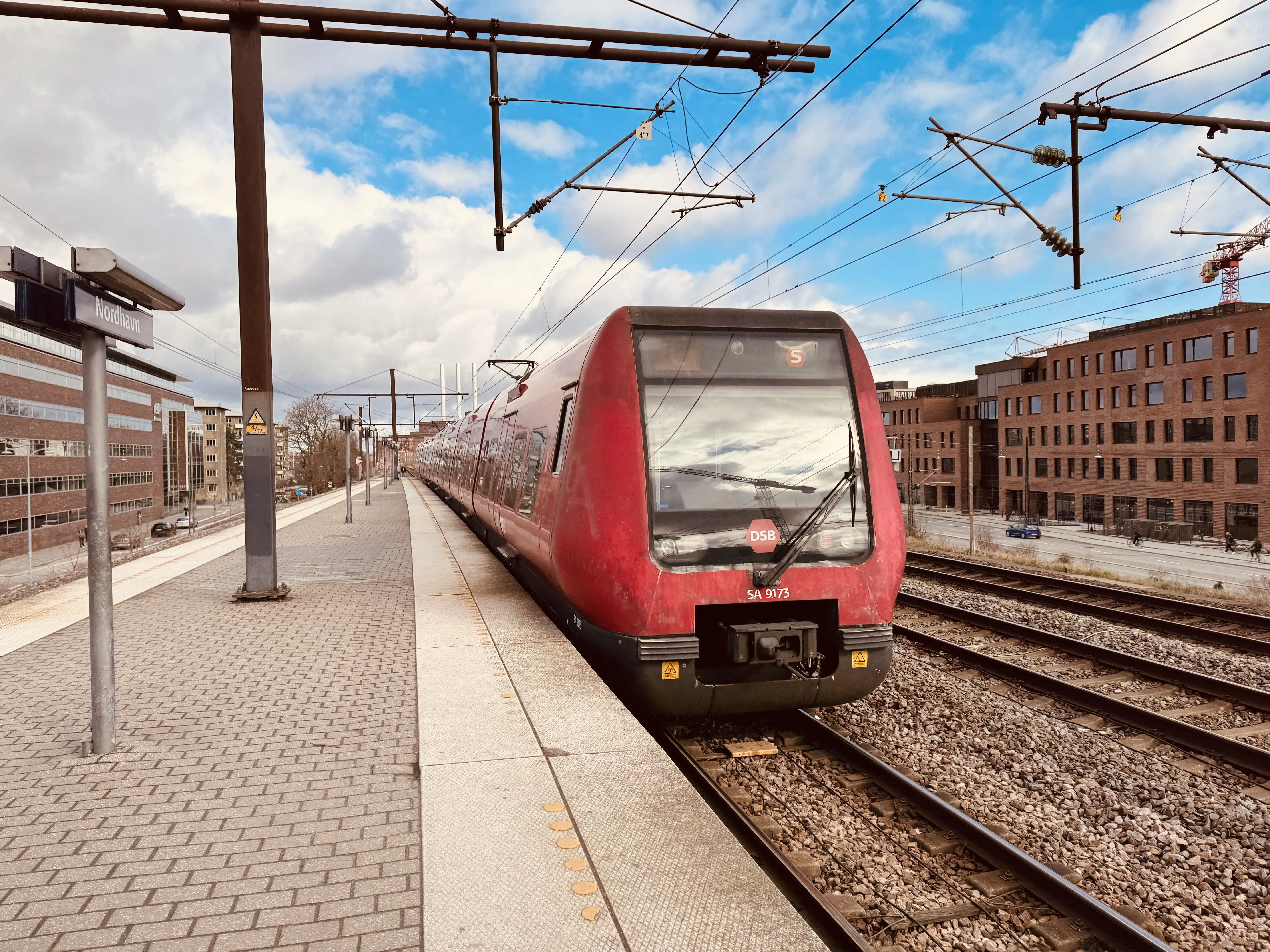 Billede af DSB SA 8173 fotograferet ud for Nordhavn S-togstrinbræt.