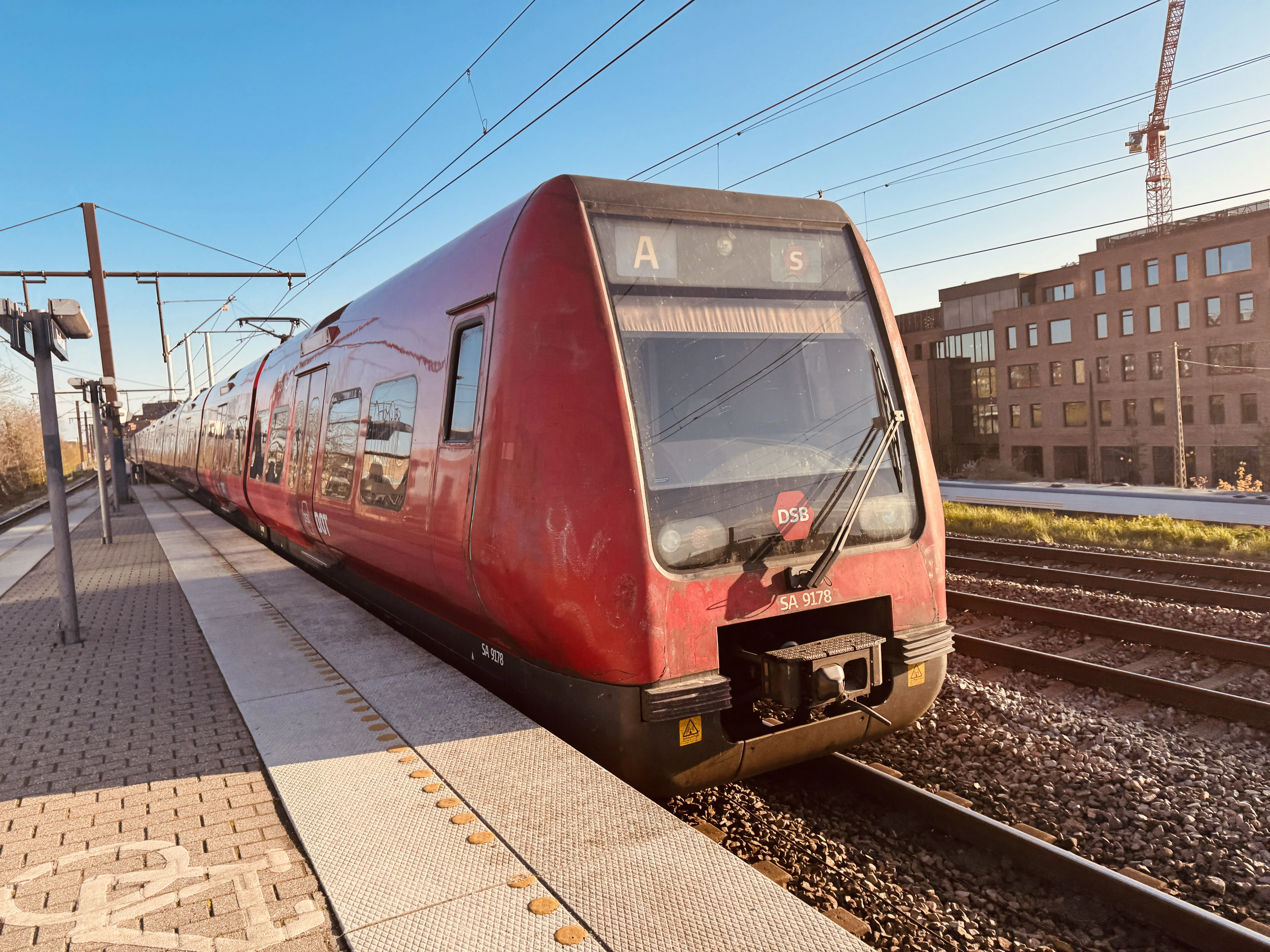 Billede af DSB SA 8178 fotograferet ud for Nordhavn S-togstrinbræt.