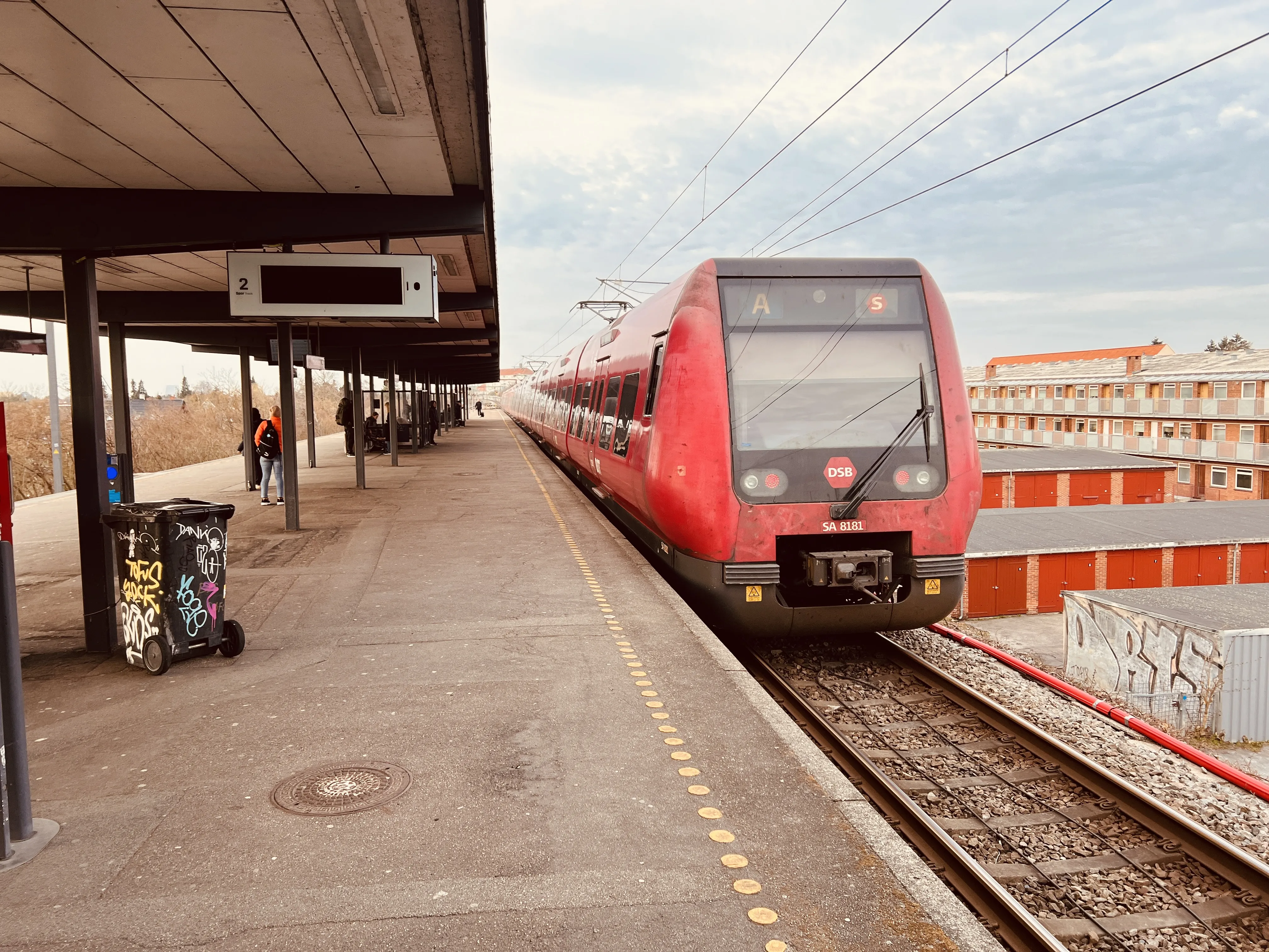 Billede af DSB SA 8181 fotograferet ud for Åmarken S-togstrinbræt.