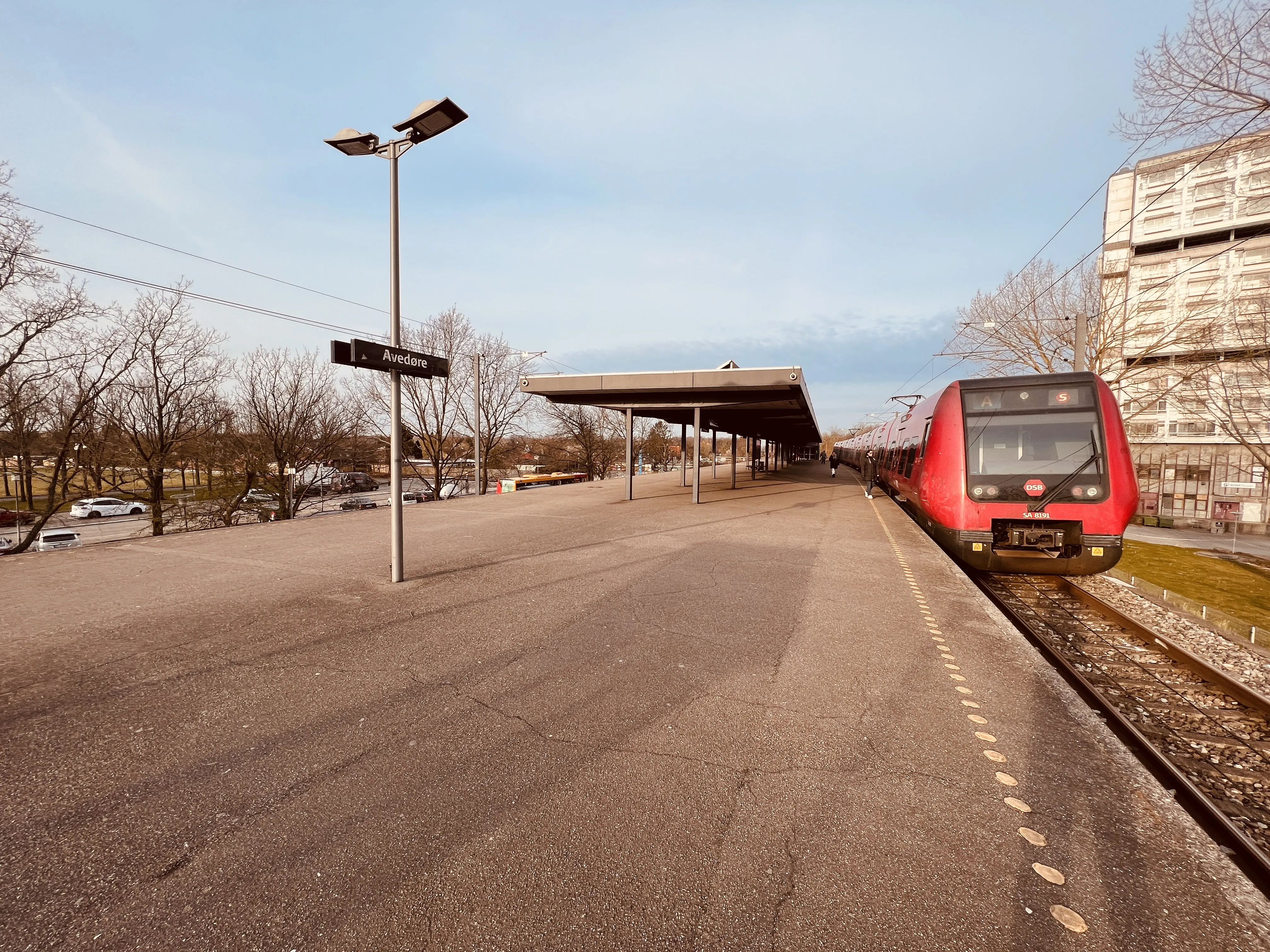 Billede af DSB SA 8191 fotograferet ud for Avedøre S-togstrinbræt.