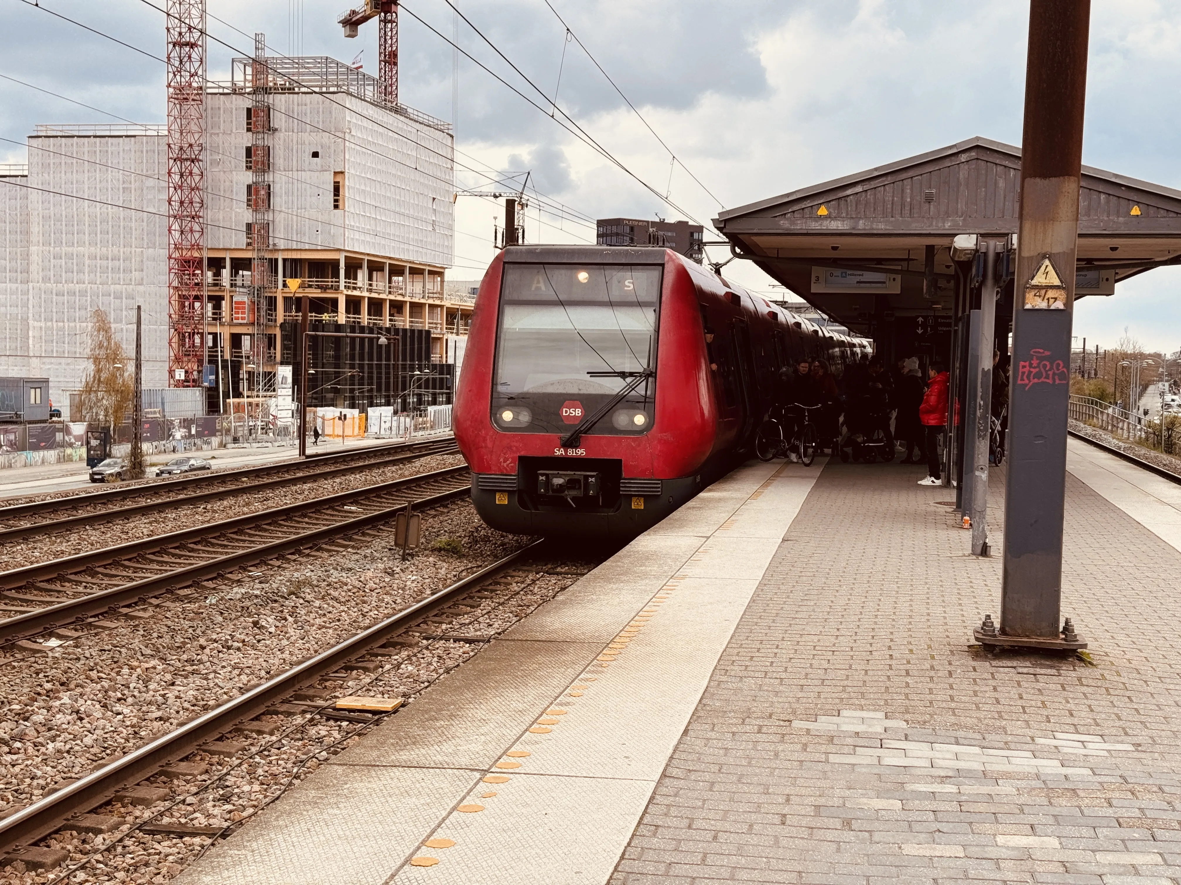 Billede af DSB SA 8195 fotograferet ud for Nordhavn S-togstrinbræt.