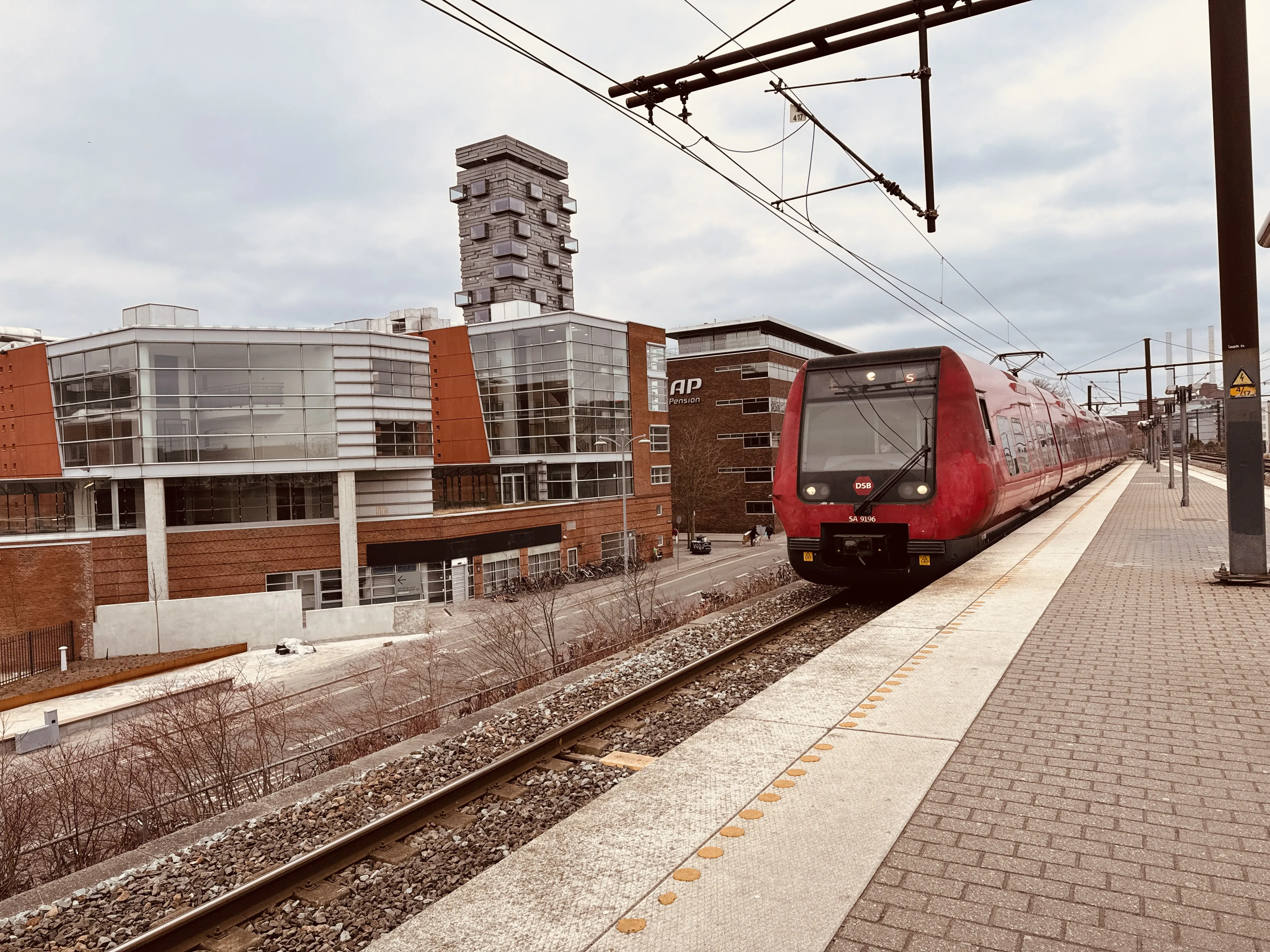 Billede af DSB SA 8196 fotograferet ud for Nordhavn S-togstrinbræt.