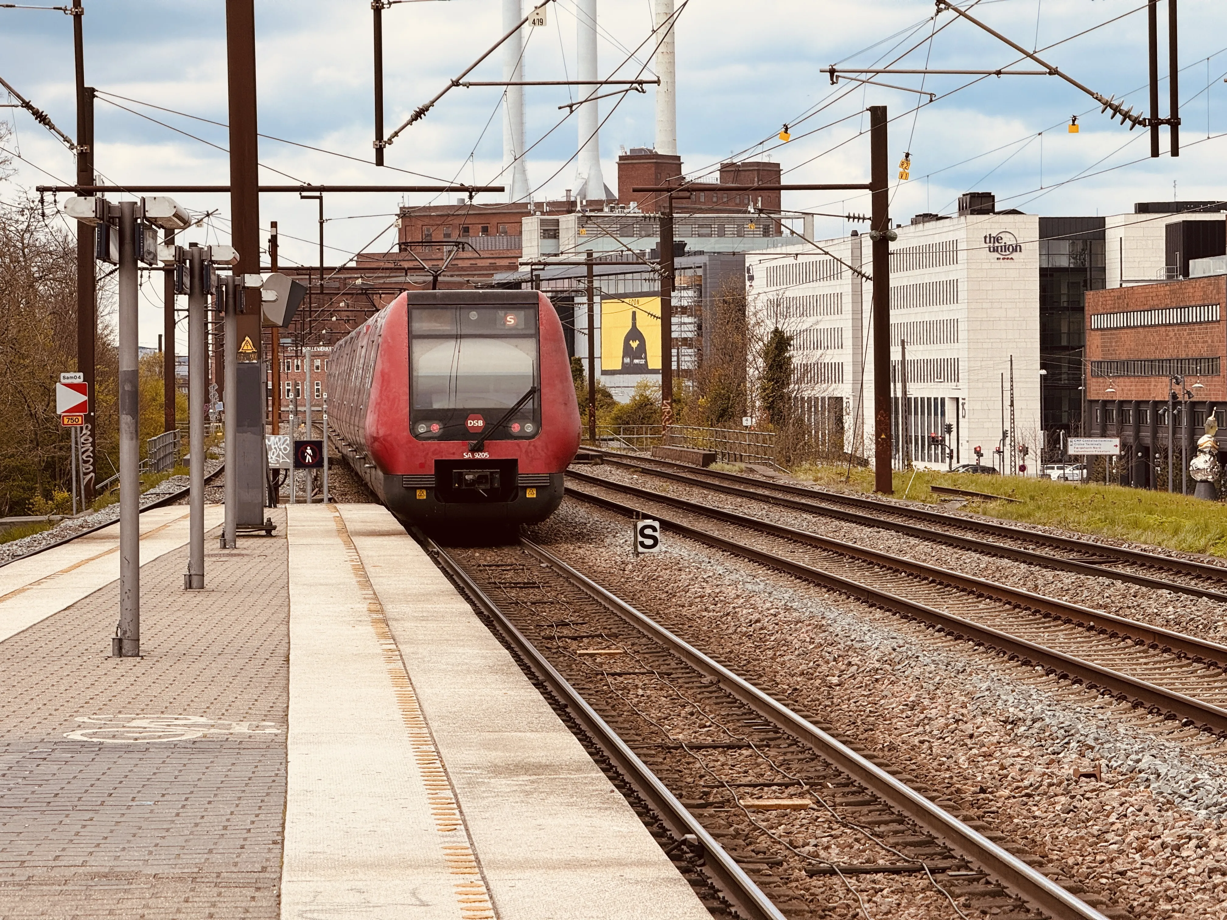 Billede af DSB SA 8205 fotograferet ud for Nordhavn S-togstrinbræt.