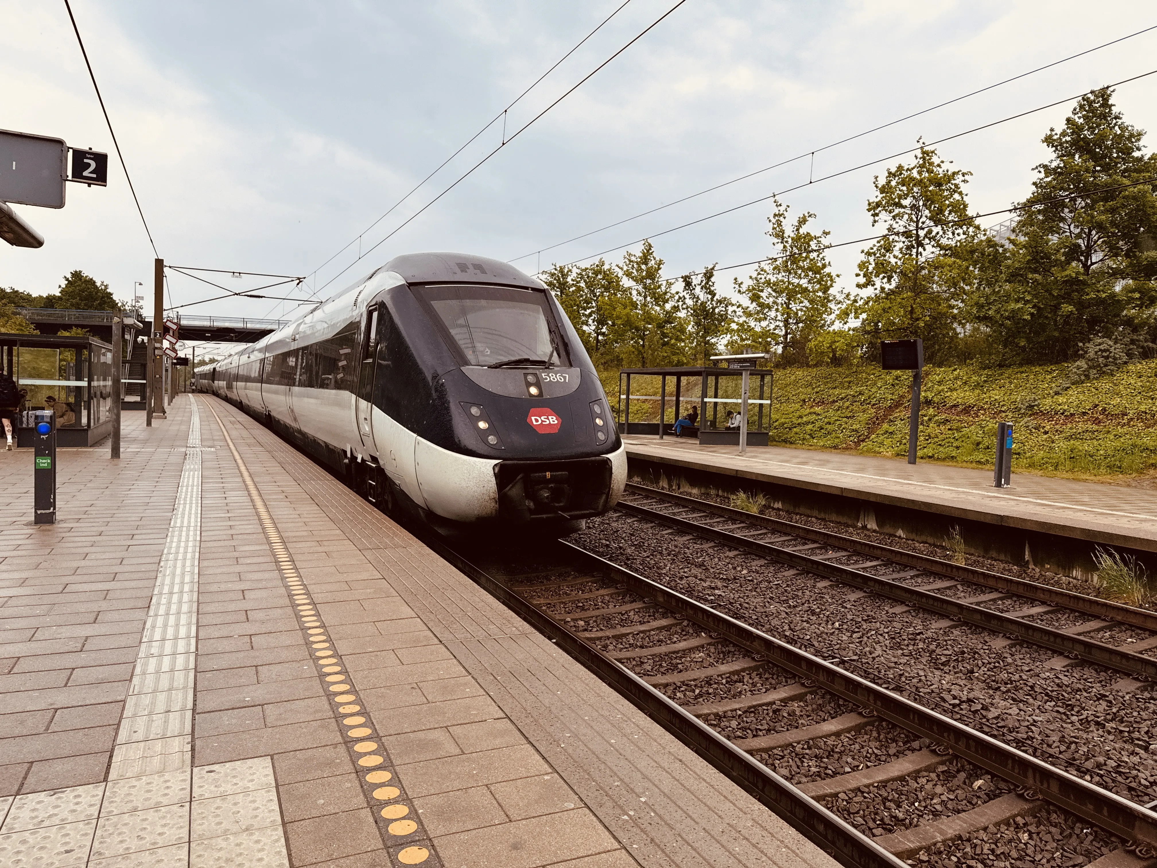 Billede af DSB MG 5667 fotograferet ud for Ørestad Trinbræt.