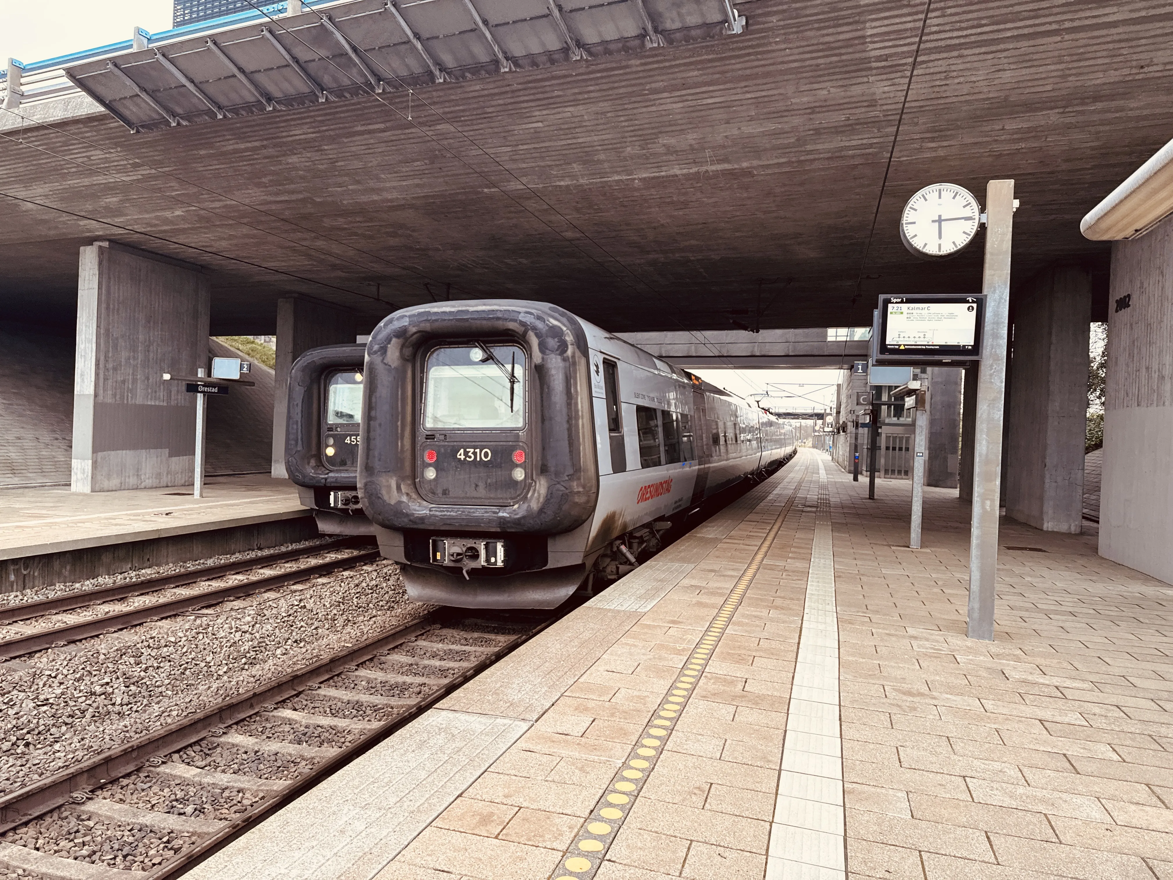 Billede af DSB ET 4310 fotograferet ud for Ørestad Trinbræt.