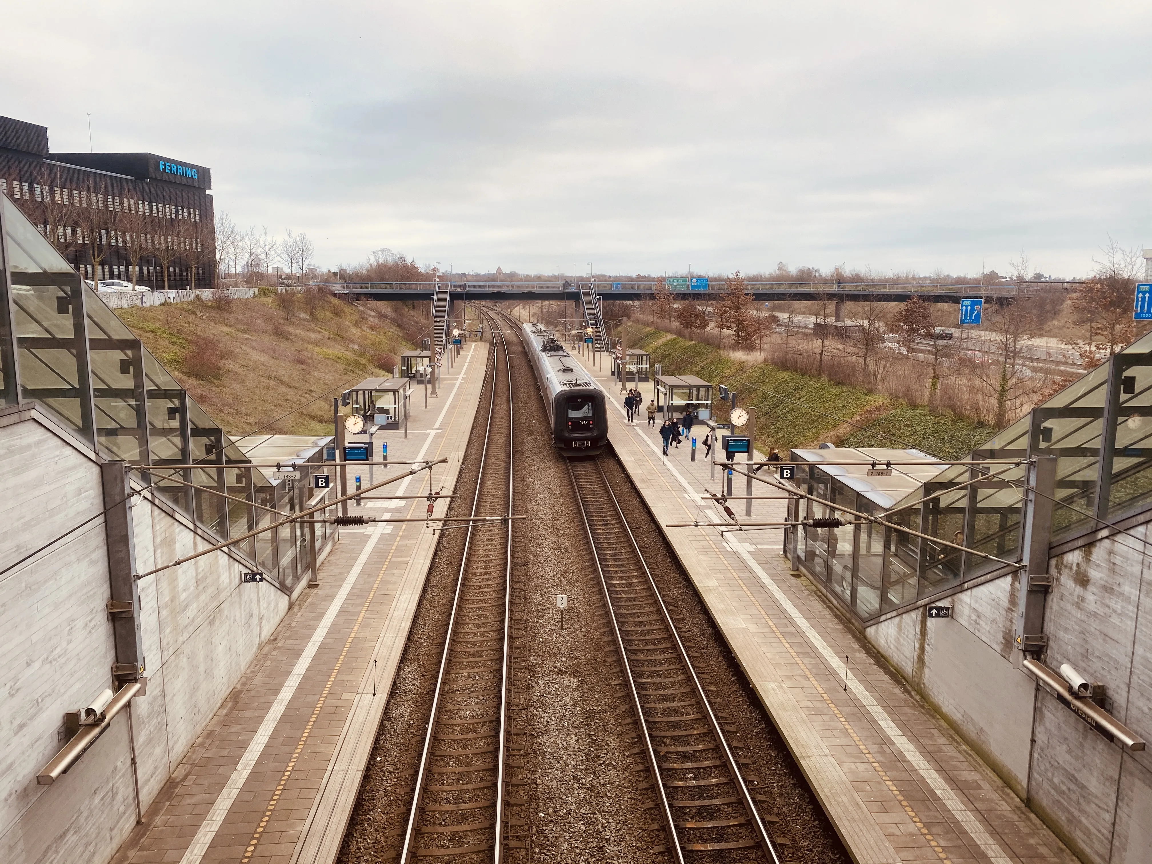 Billede af DSB ET 4317 fotograferet ud for Ørestad Trinbræt.