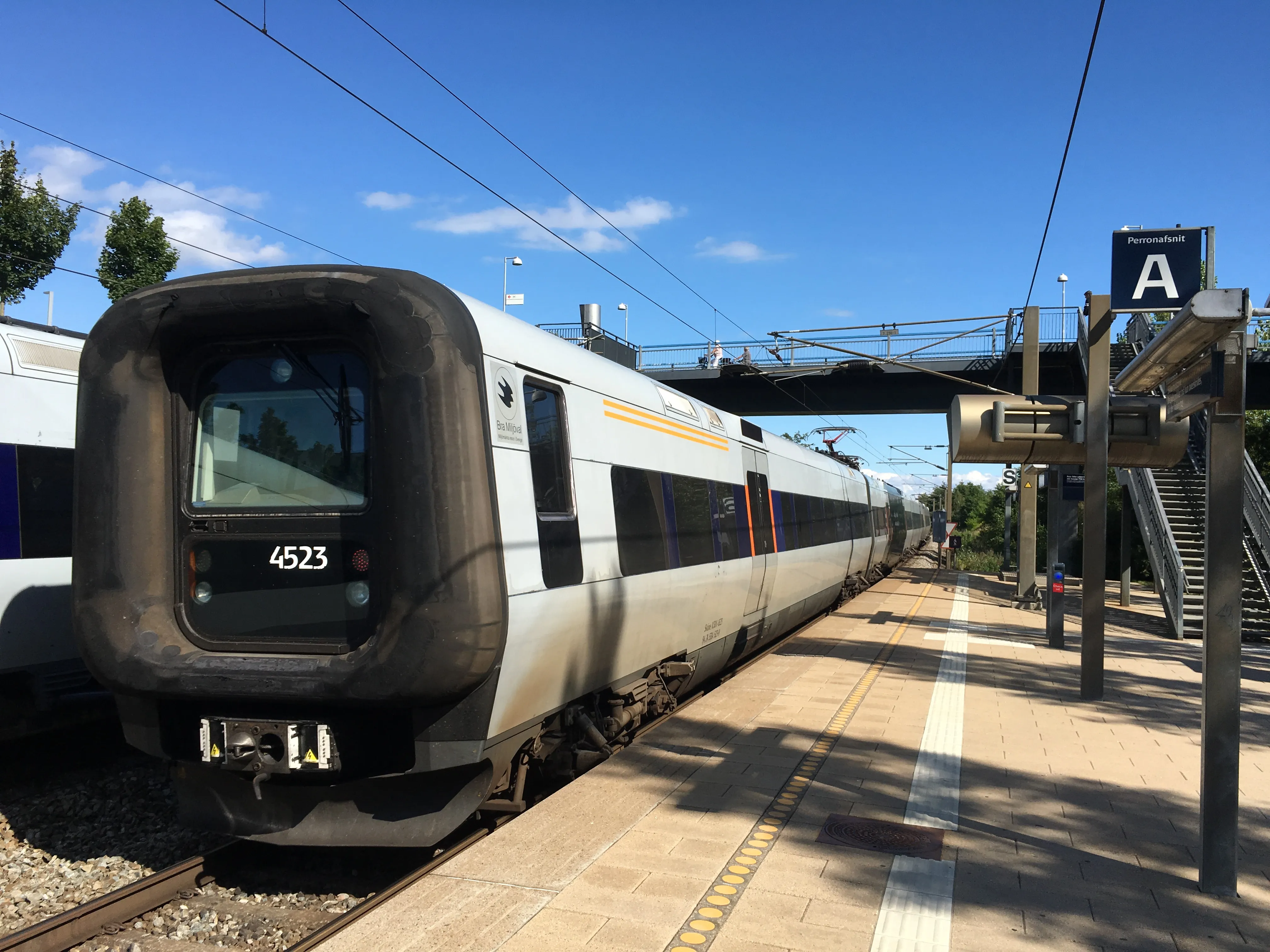 Billede af DSB ET  4323 fotograferet ud for Ørestad Trinbræt.