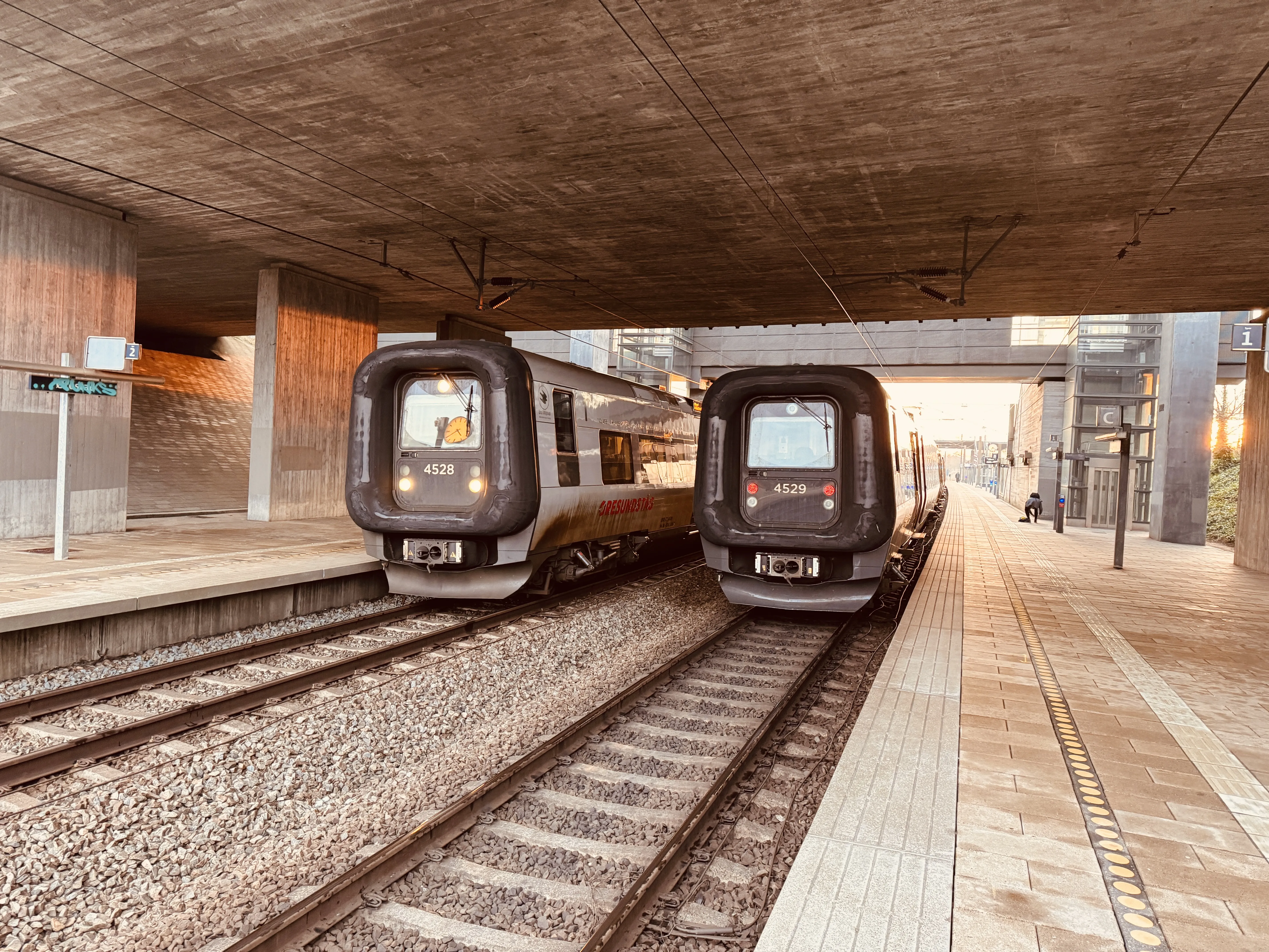 Billede af DSB ET 4328 fotograferet ud for Ørestad Trinbræt.