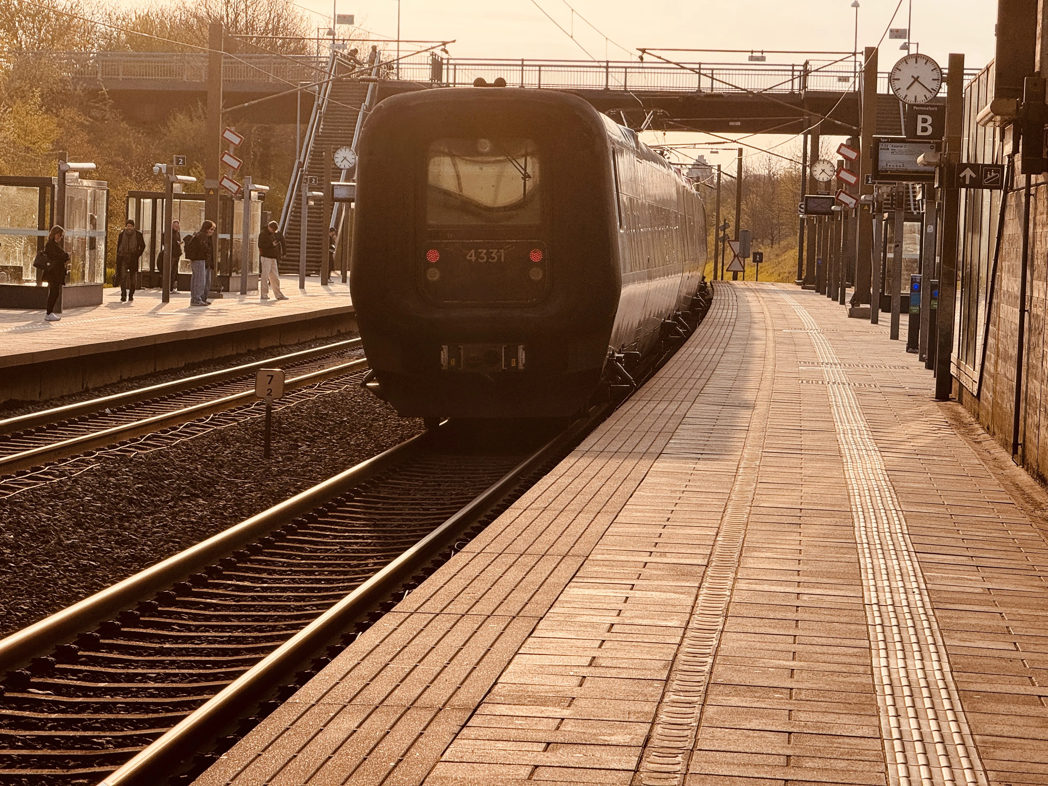 Billede af DSB ET  4331 fotograferet ud for Ørestad Trinbræt.