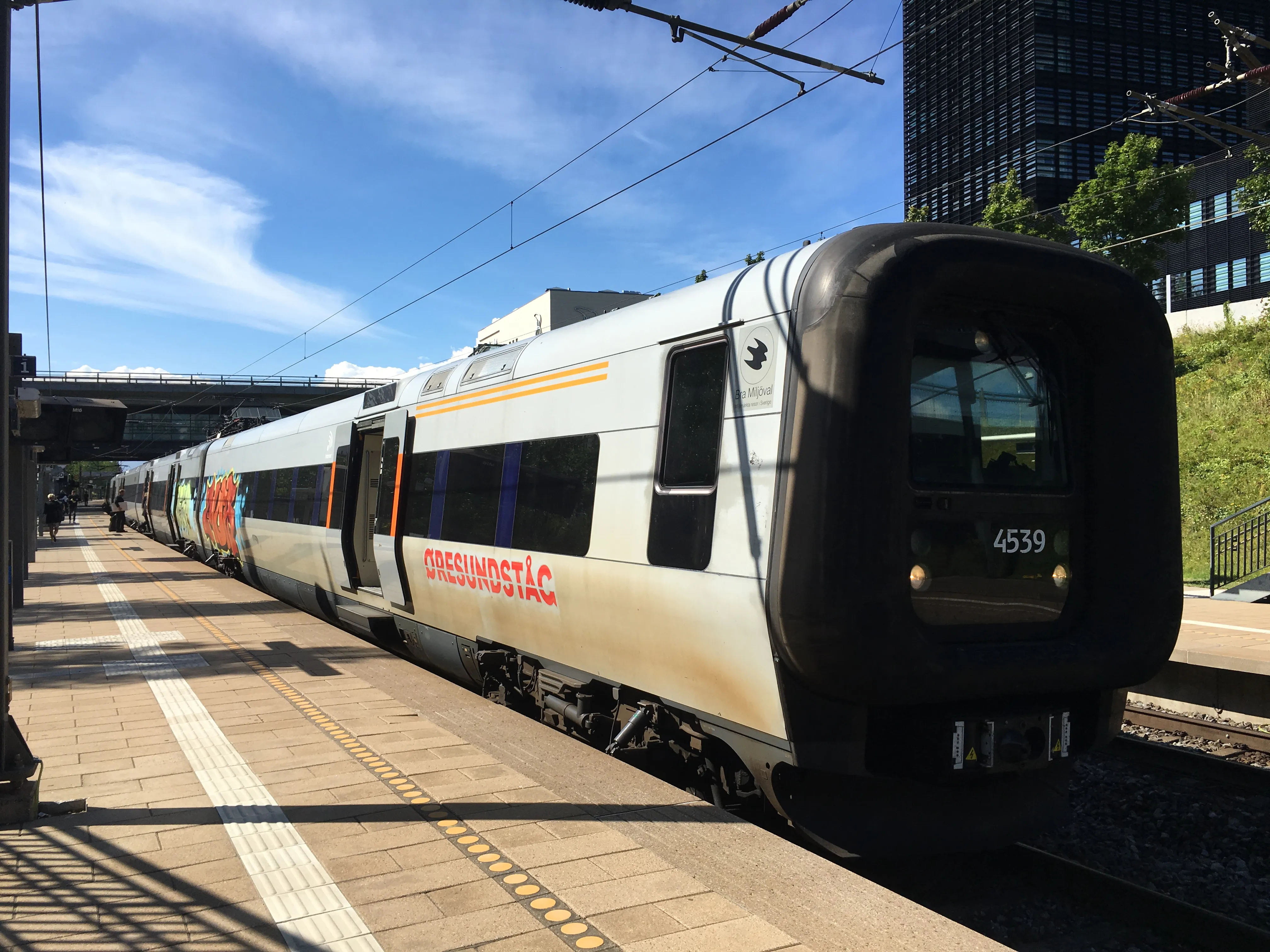 Billede af DSB ET 4339 fotograferet ud for Ørestad Trinbræt.