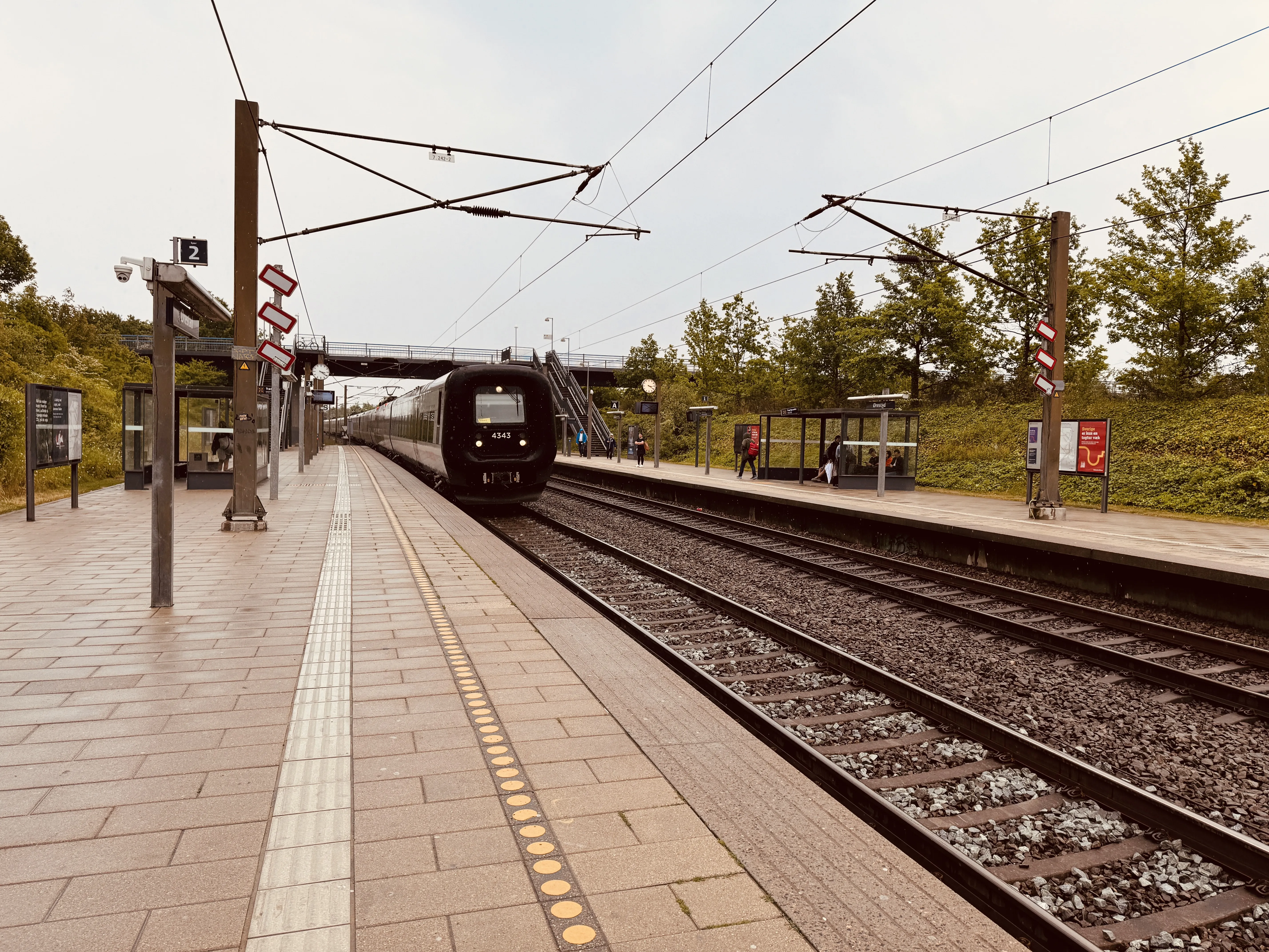 Billede af DSB ET 4343 fotograferet ud for Ørestad Trinbræt.