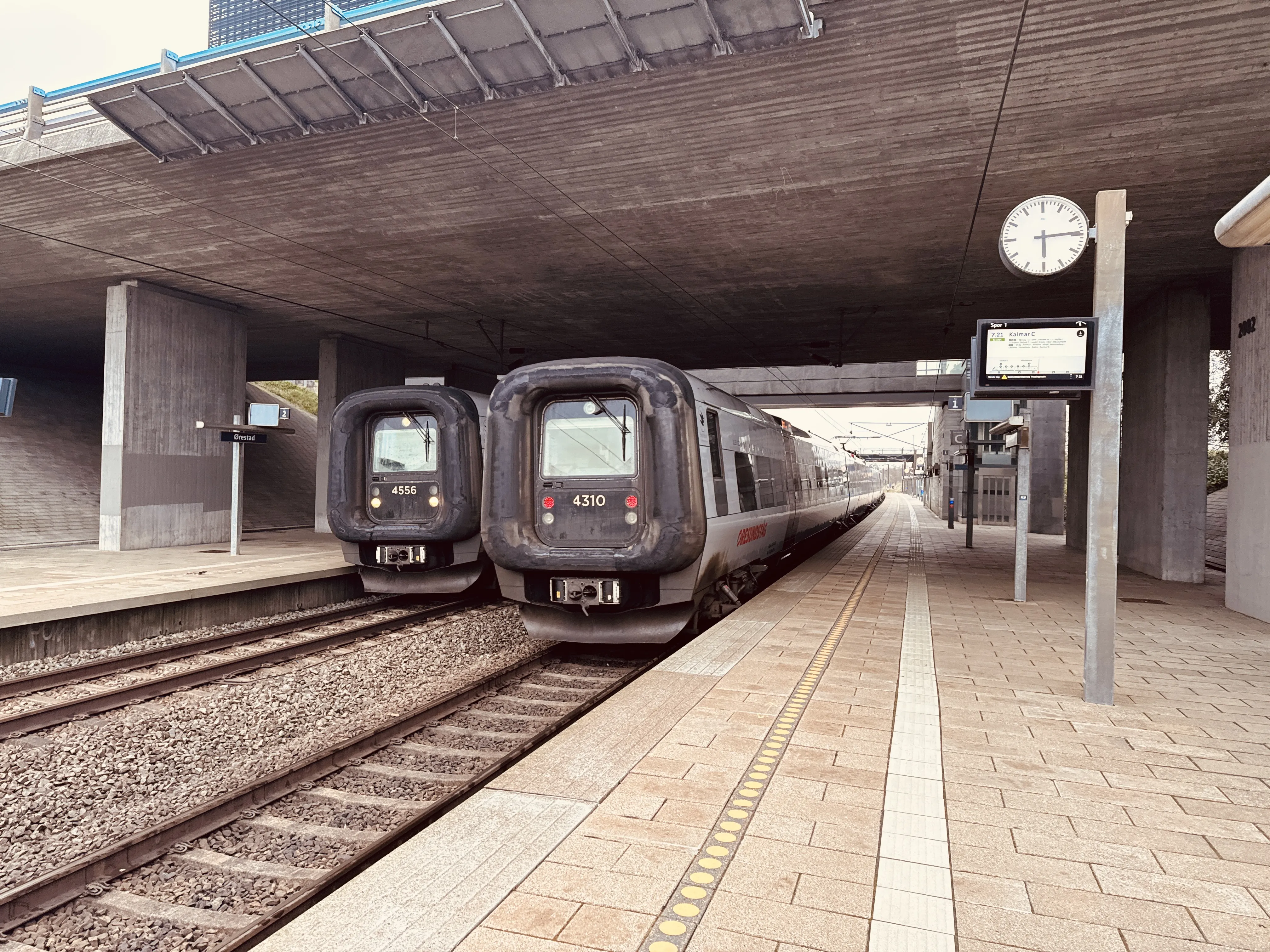 Billede af DSB ET 4356 fotograferet ud for Ørestad Trinbræt.