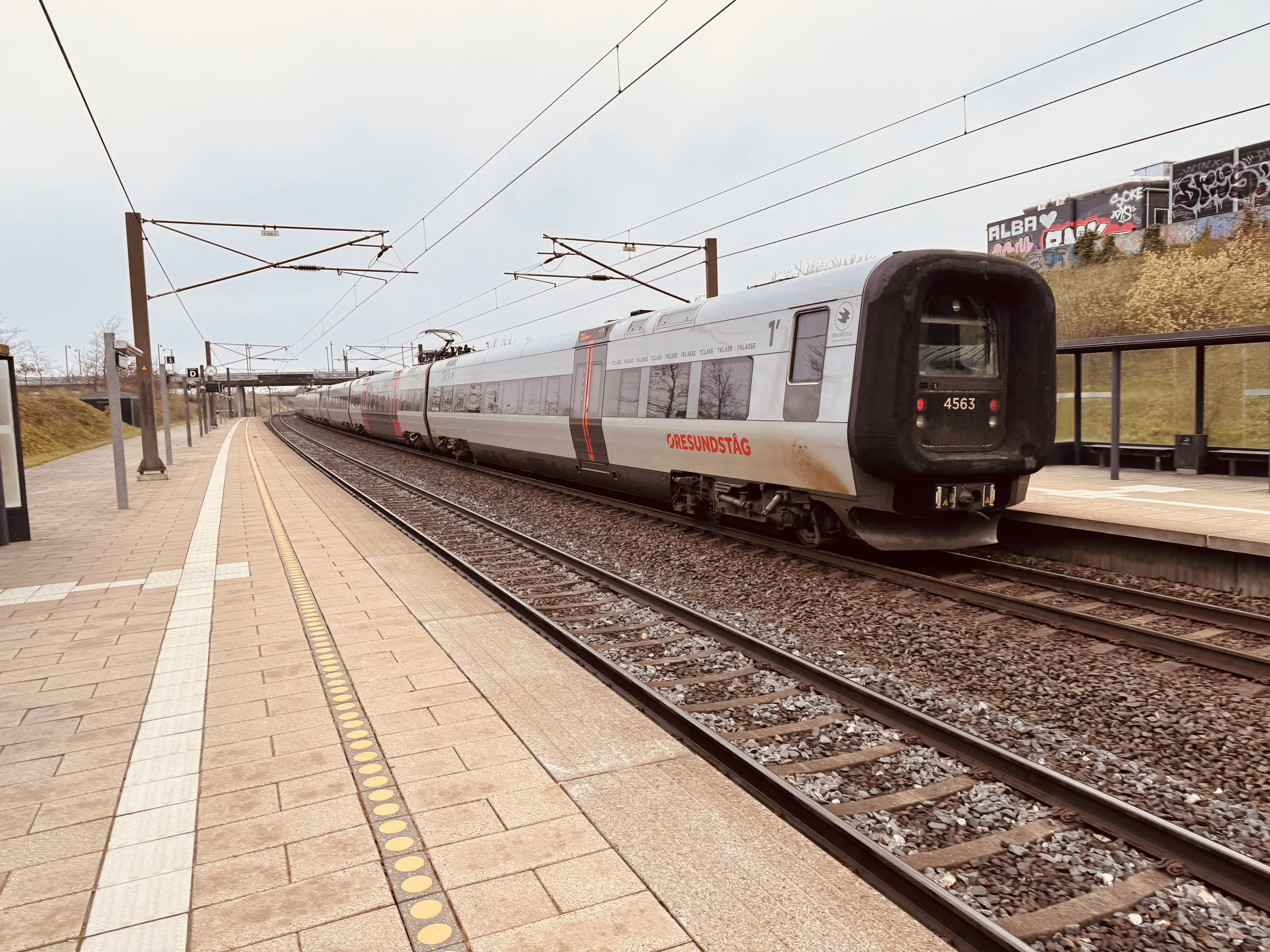 Billede af DSB ET 4363 fotograferet ud for Ørestad Trinbræt.