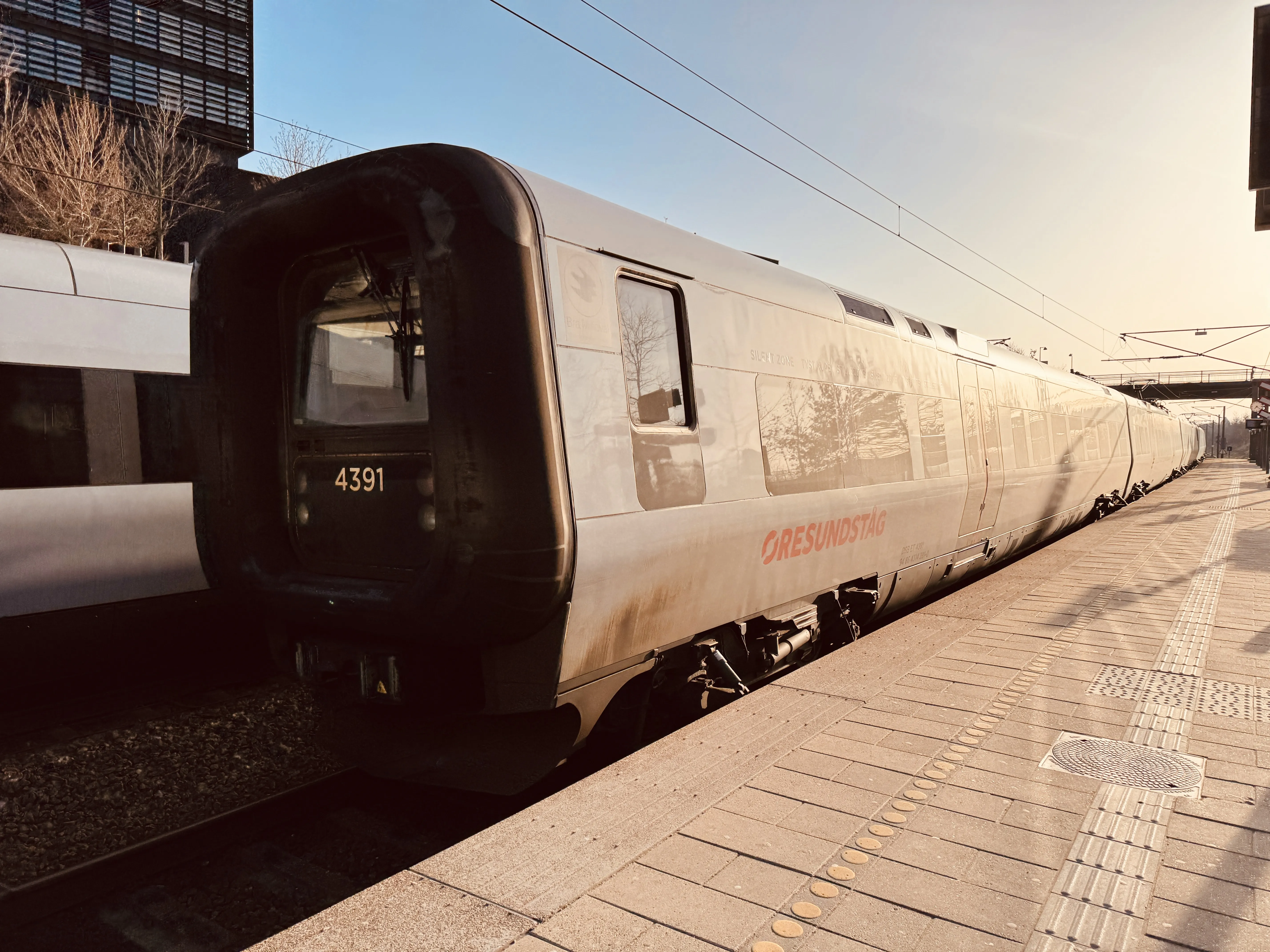 Billede af DSB ET 4391 fotograferet ud for Ørestad Trinbræt.