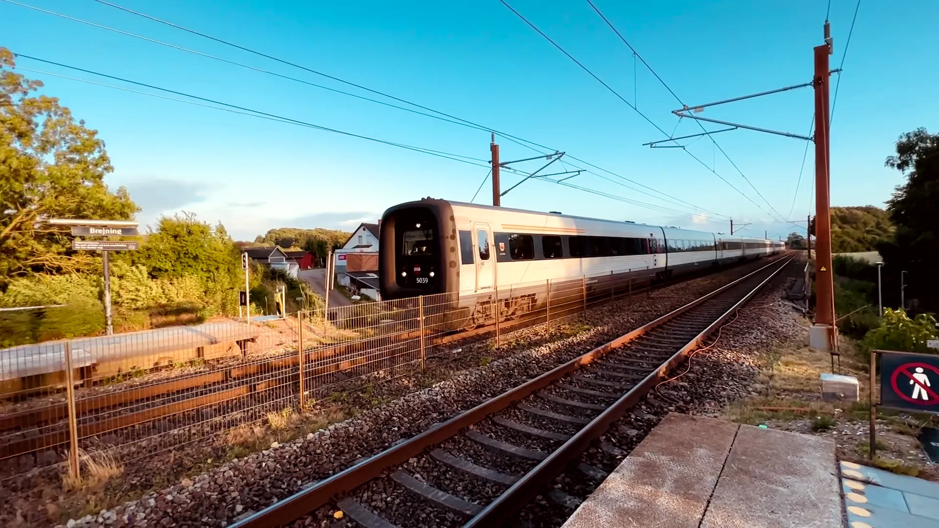 Billede af DSB MF 5039 fotograferet ud for Brejning Trinbræt.