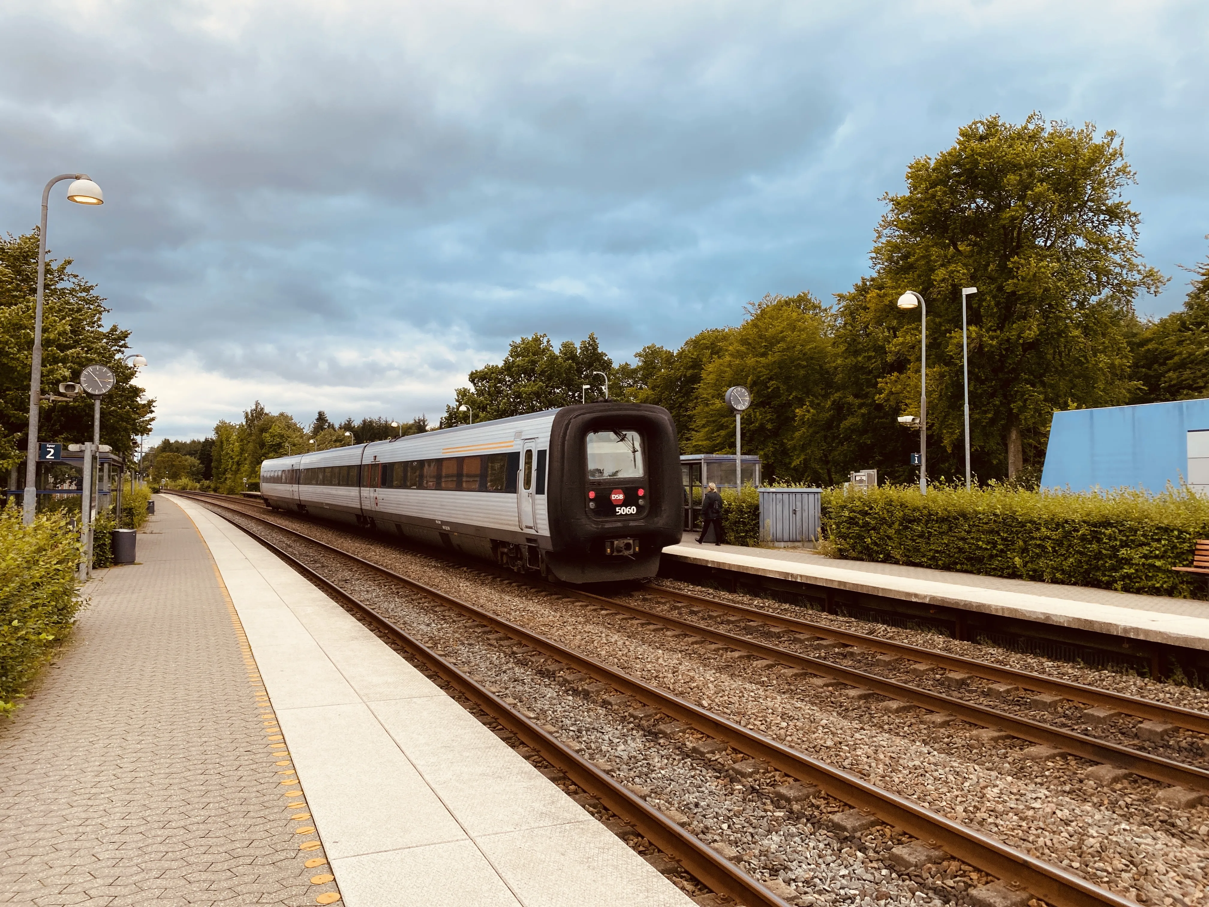 Billede af DSB MF 5060 fotograferet ud for Hinnerup Trinbræt.