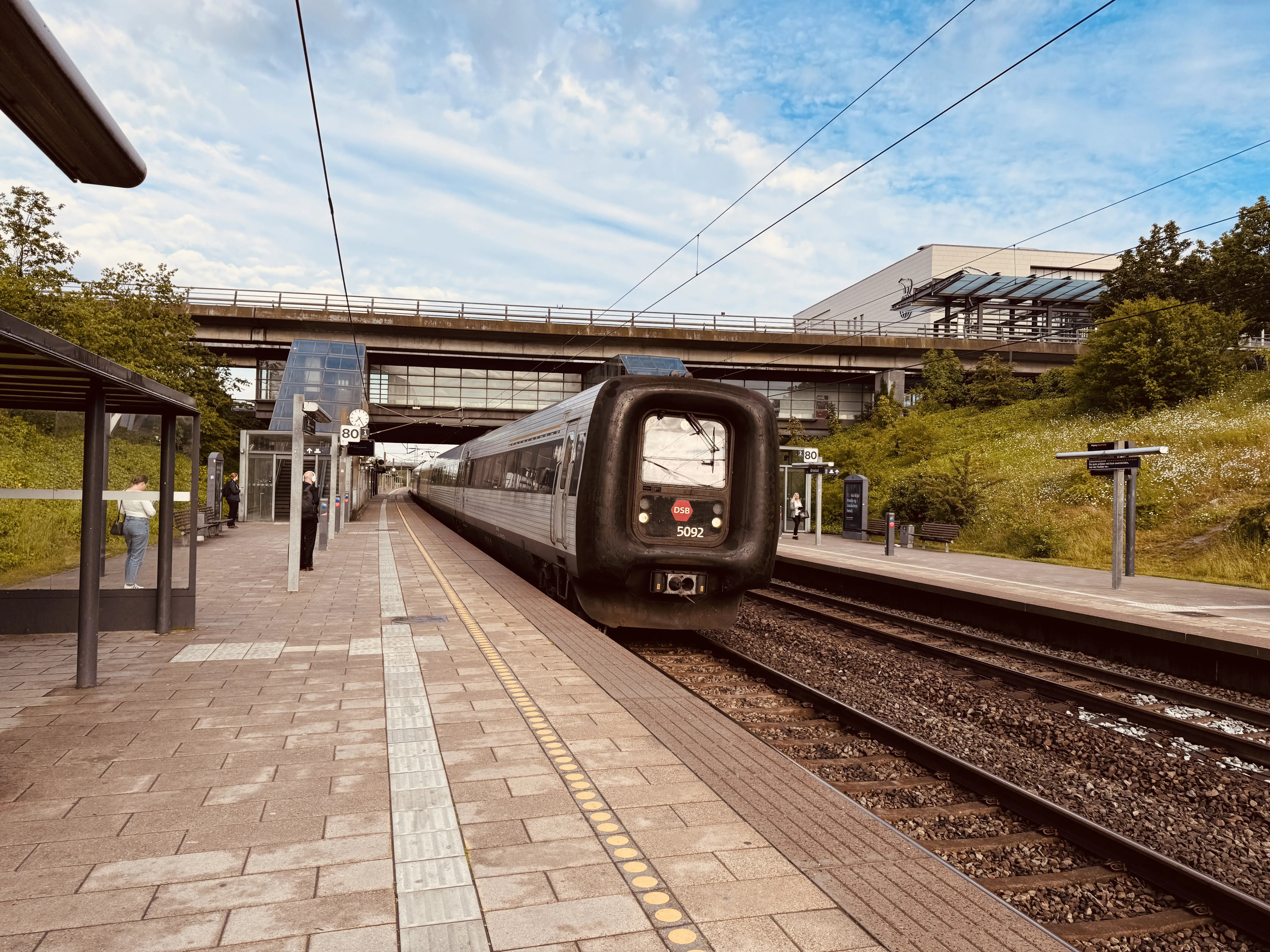 Billede af DSB MF 5092 fotograferet ud for Ørestad Trinbræt.