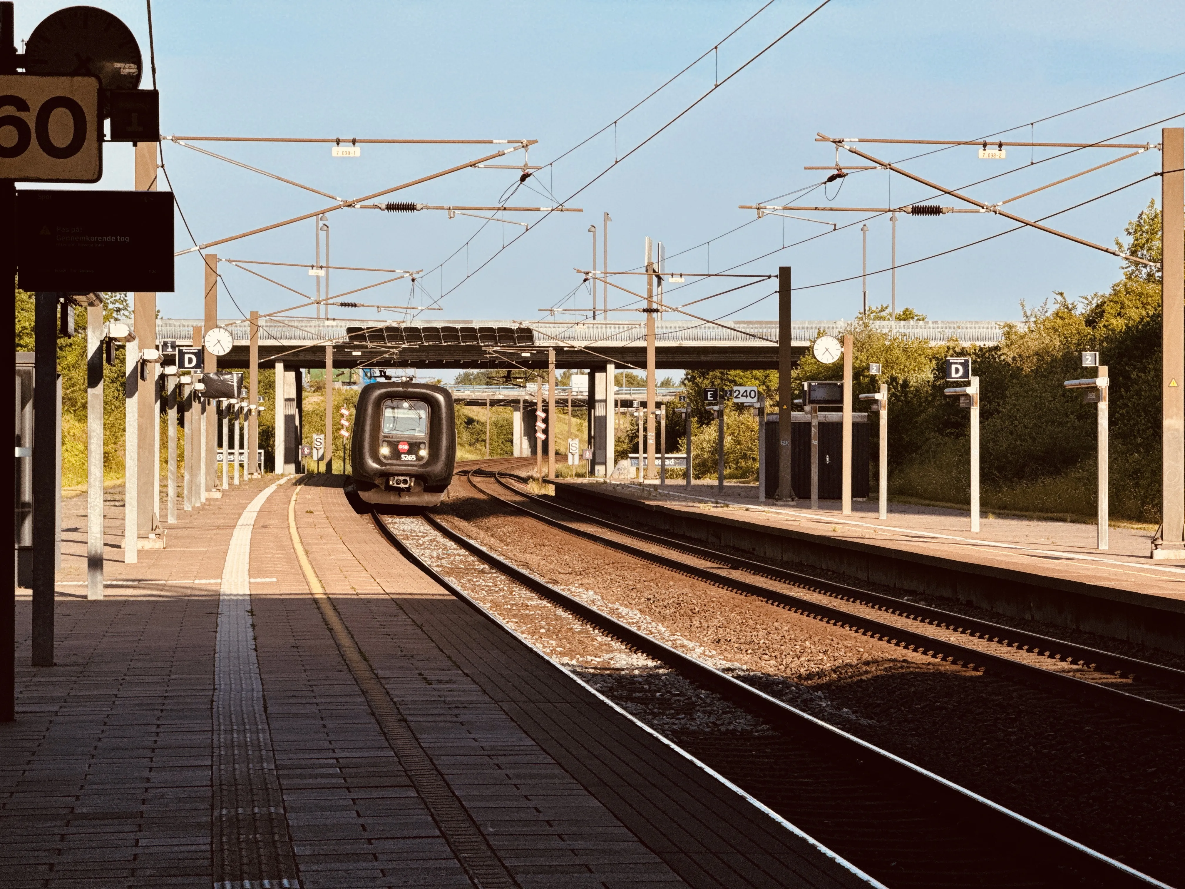 Billede af DSB MF 5065 fotograferet ud for Ørestad Trinbræt.