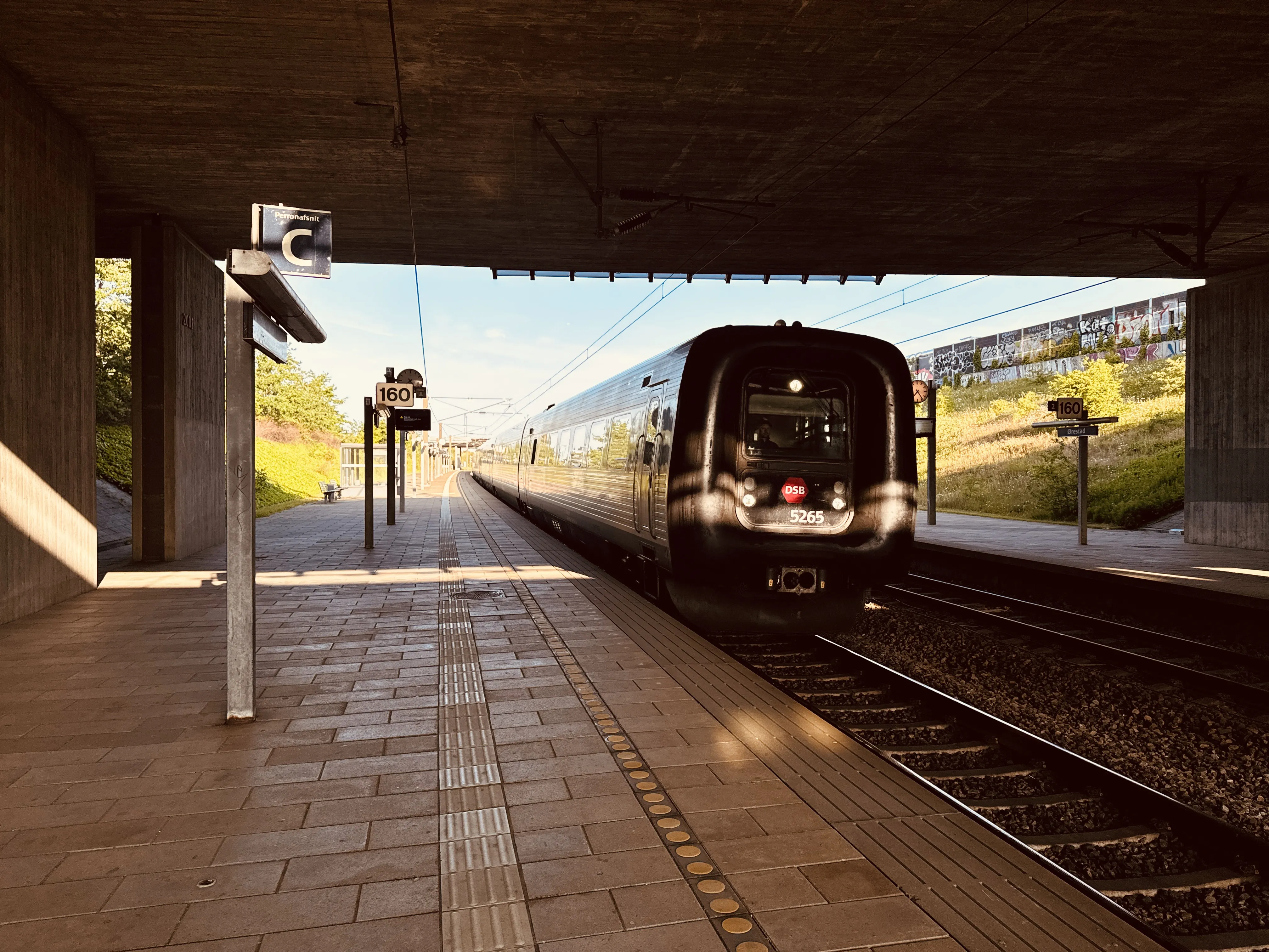 Billede af DSB MF 5065 fotograferet ud for Ørestad Trinbræt.