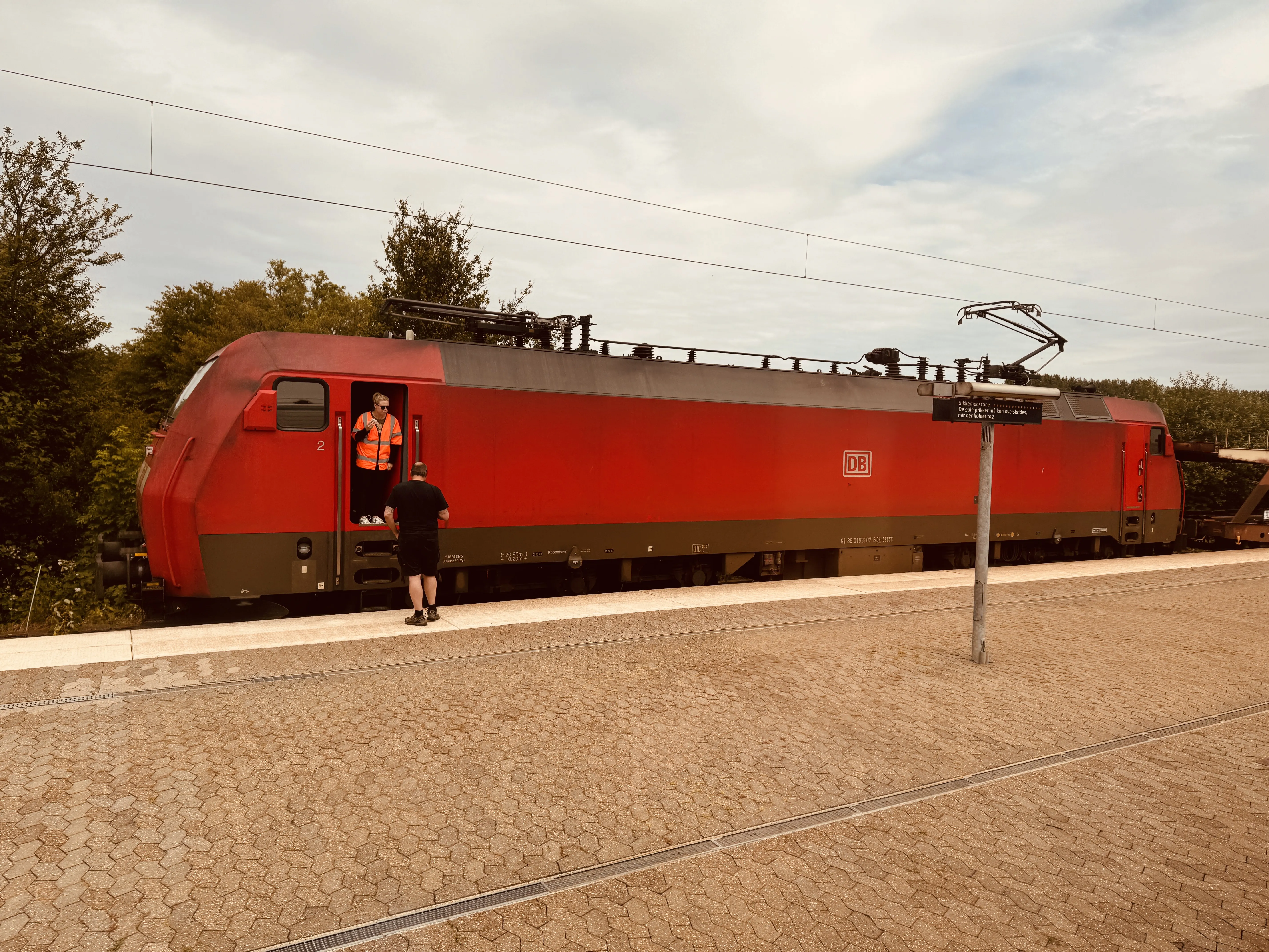 Billede af DBCSC EG 3107, tidligere DSB EG 3107 fotograferet ud for Nyborg Station.