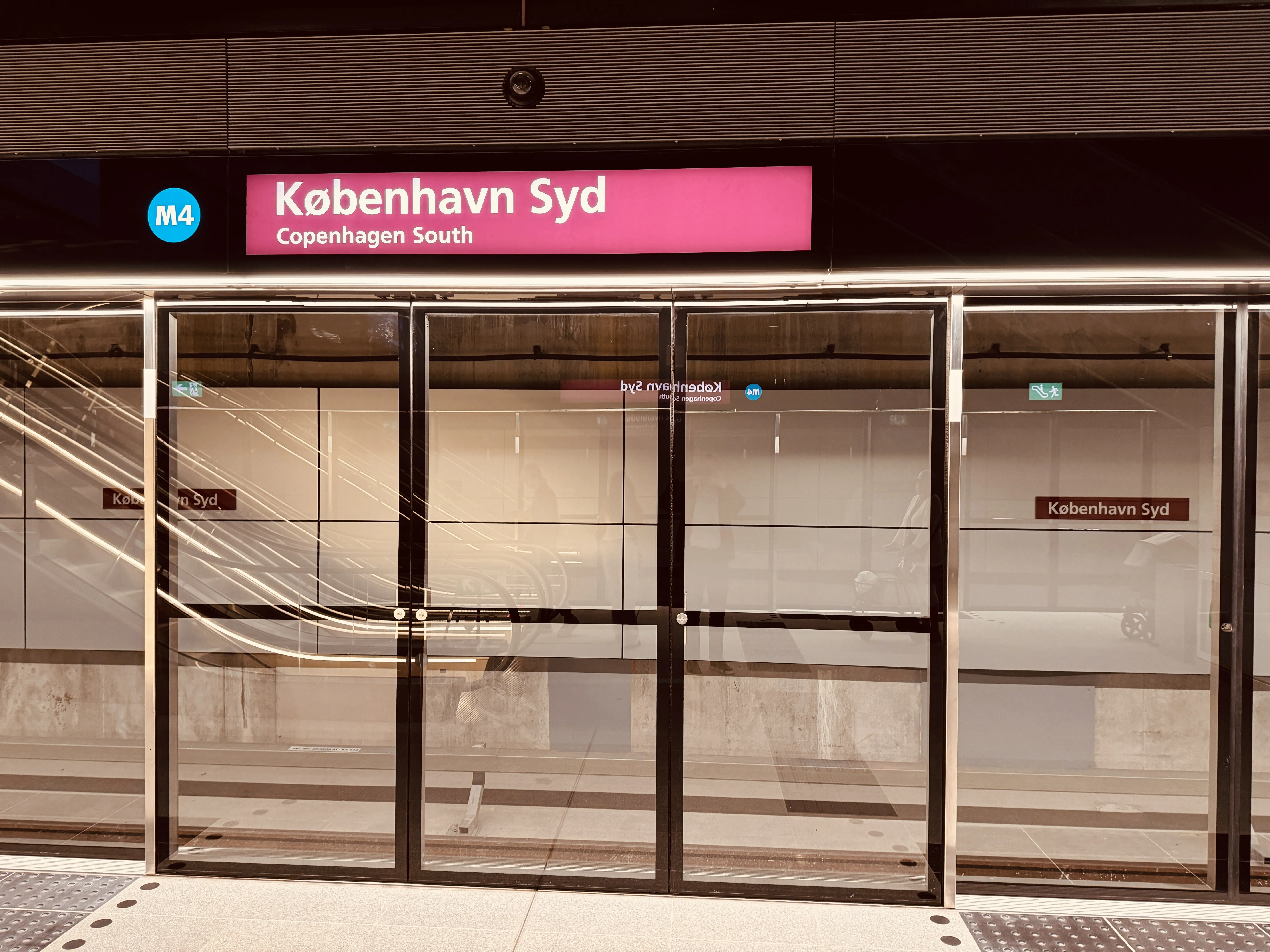 Billede af København Syd Metrostation.