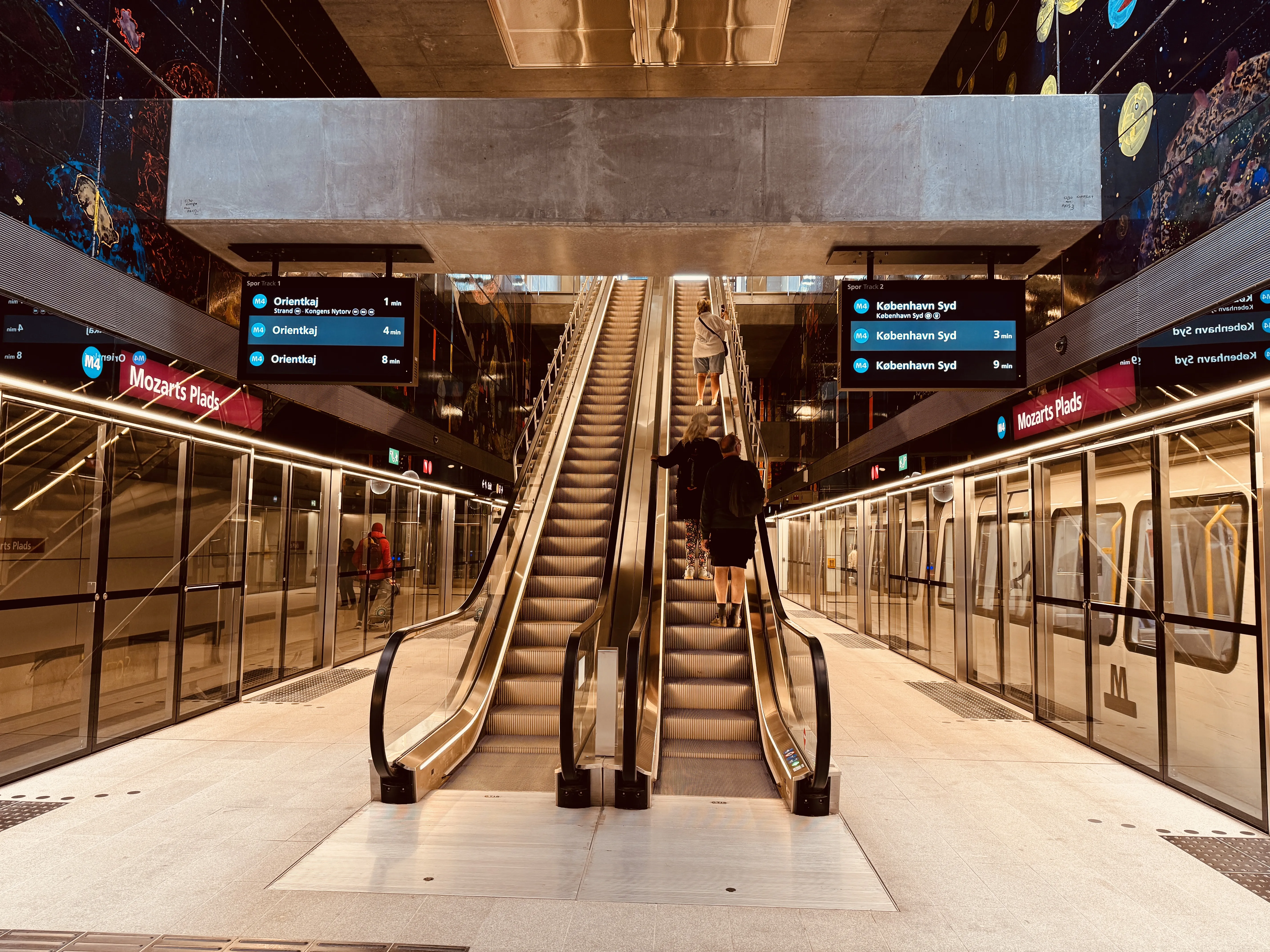 Billede af Mozarts Plads Metrostation.