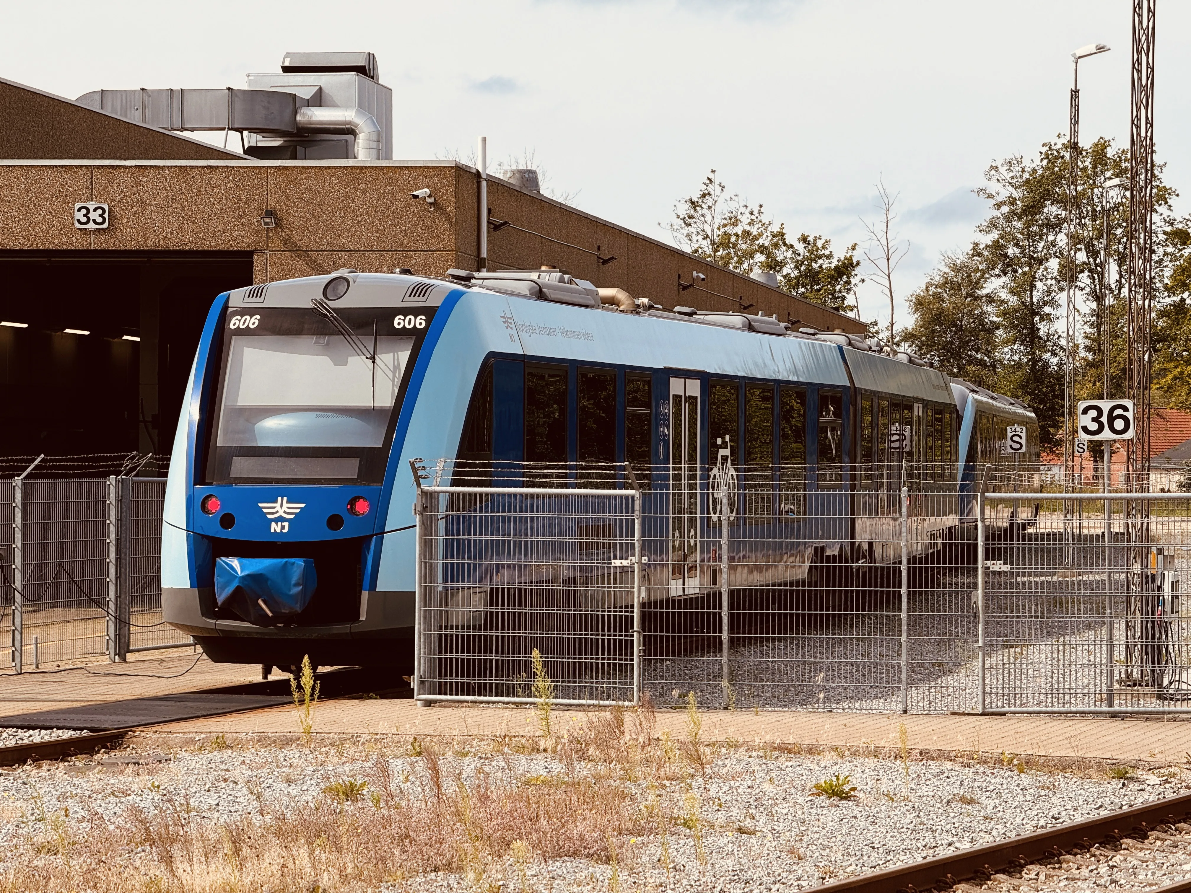 Billede af NJJ LM 606 fotograferet ud for Hjørring Remise.