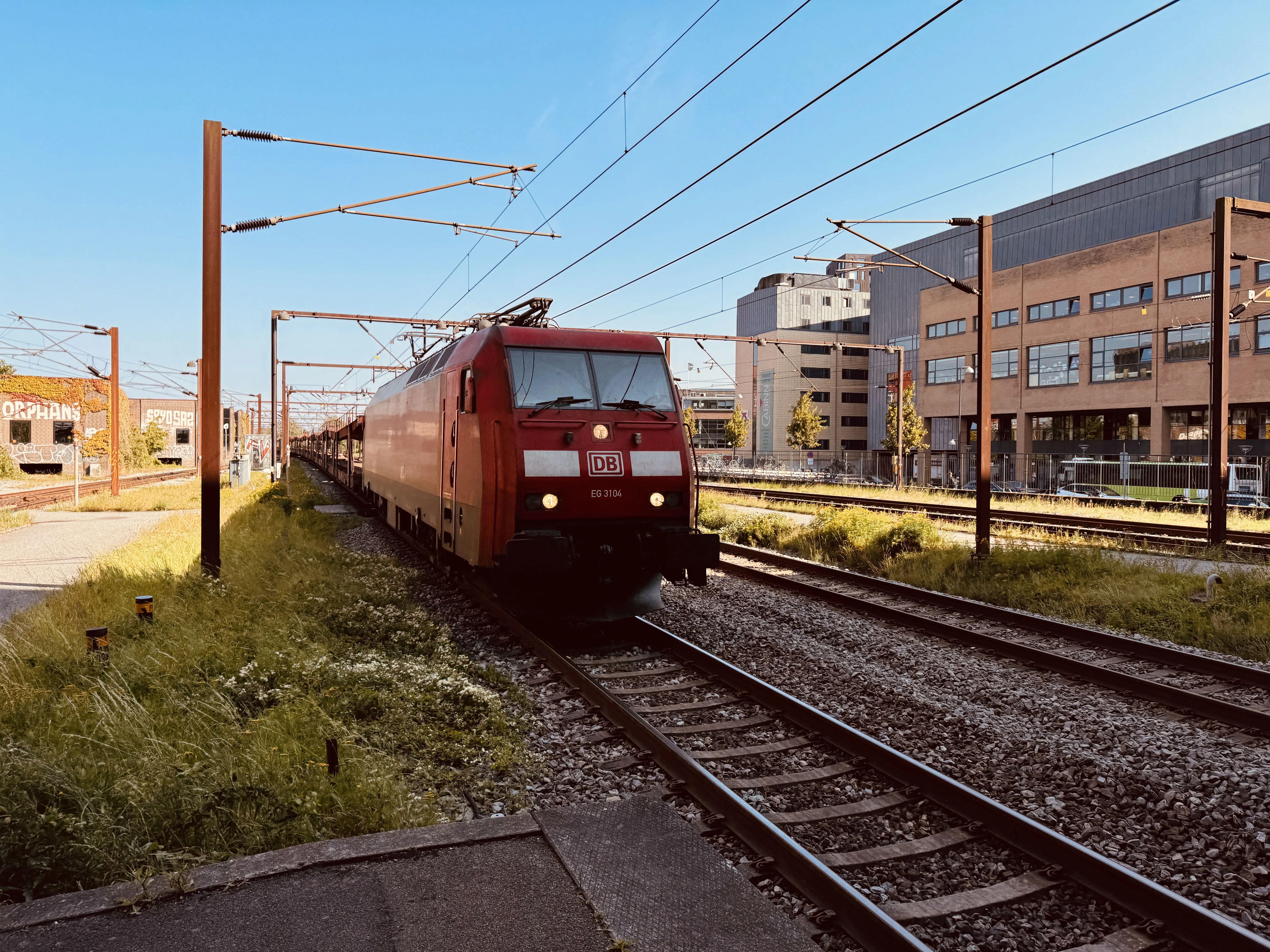 Billede af DBCSC EG 3104, tidligere DSB EG 3104 fotograferet ud for Odense Banegård Center.