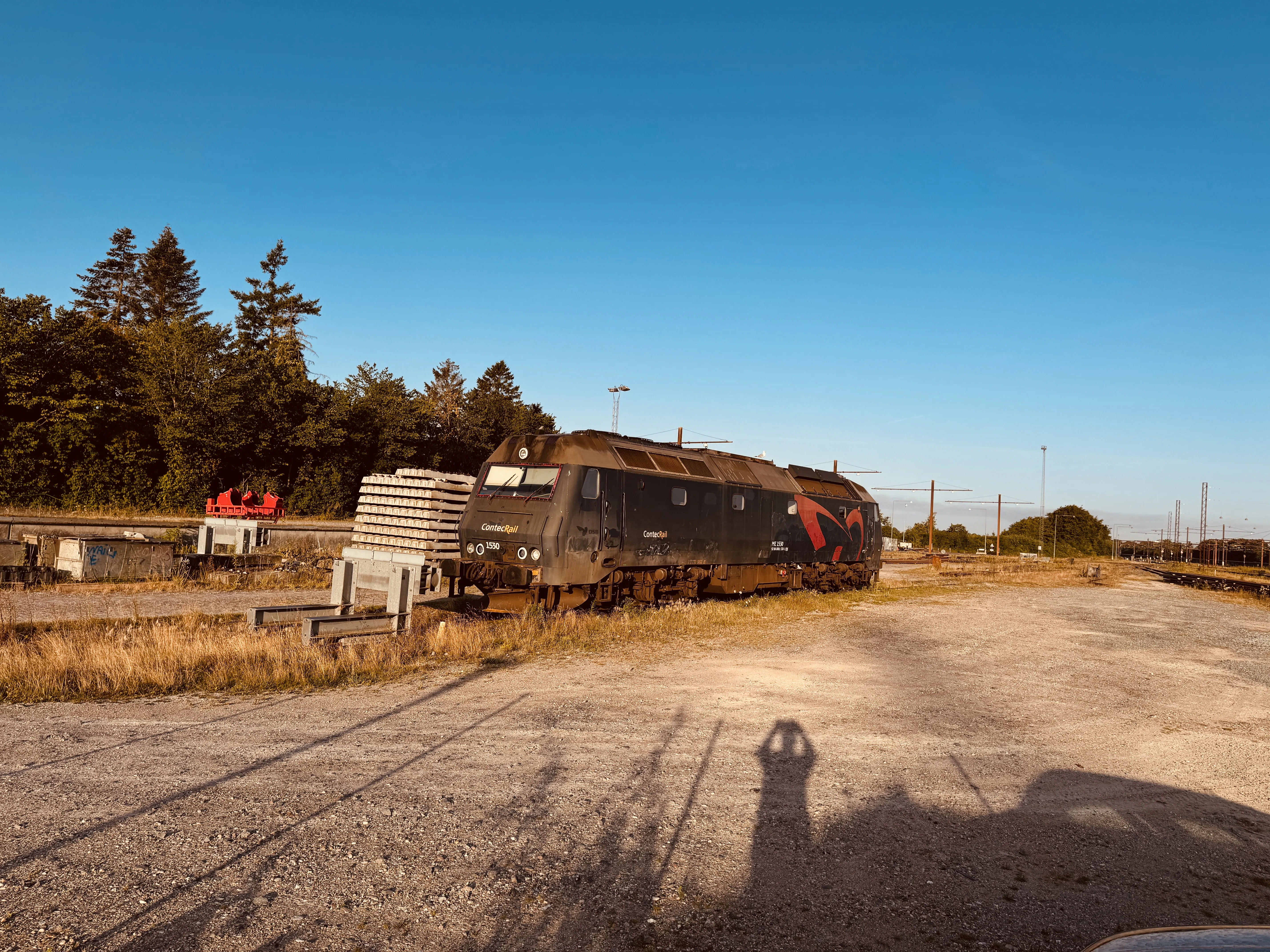 Billede af Contec ME 1530, tidligere DSB ME 1530 fotograferet ud for Ringsted Station.