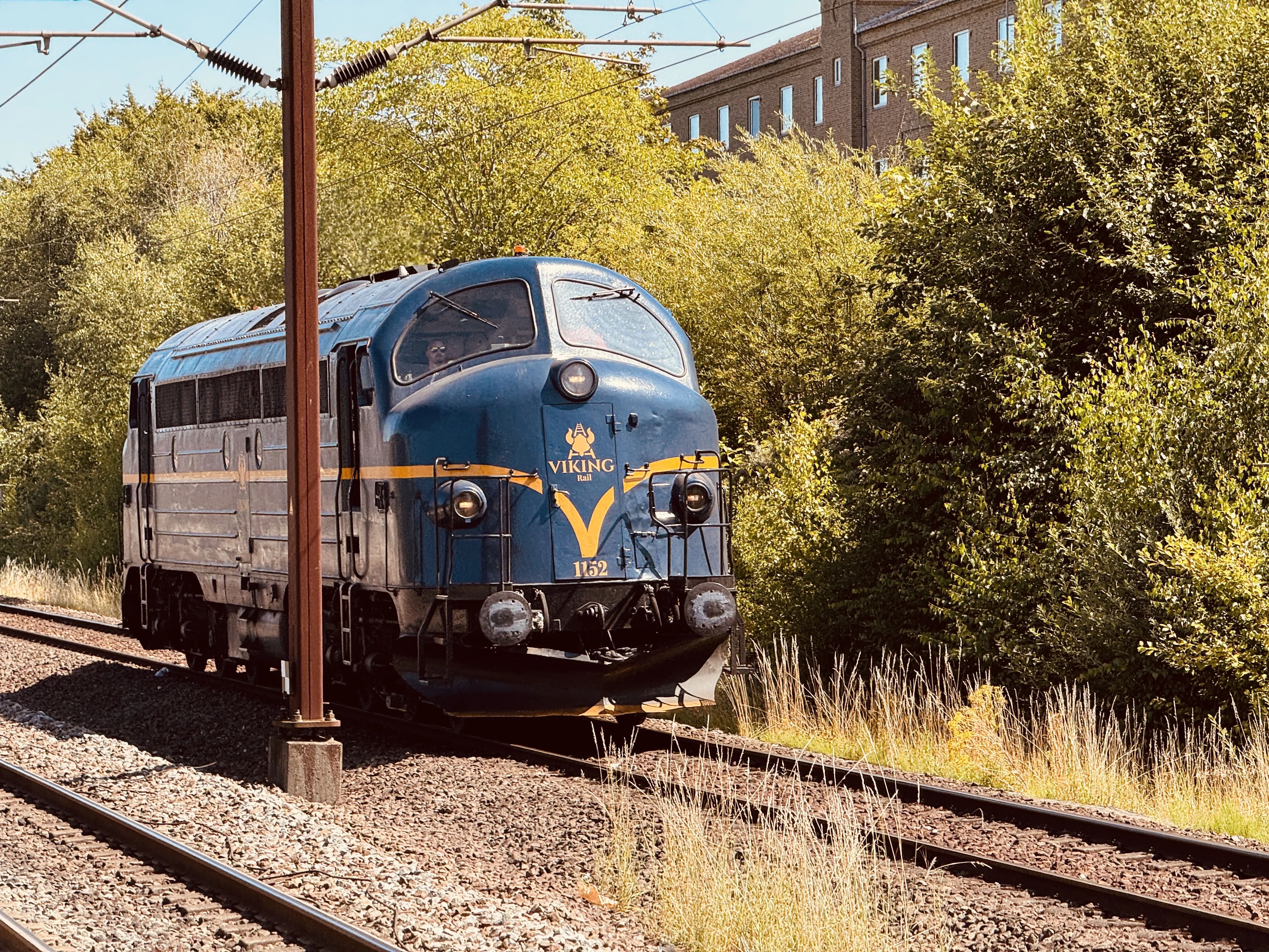 Billede af VIK MY 1152, tidligere DSB MY 1152 fotograferet ud for Høje Taastrup Station.